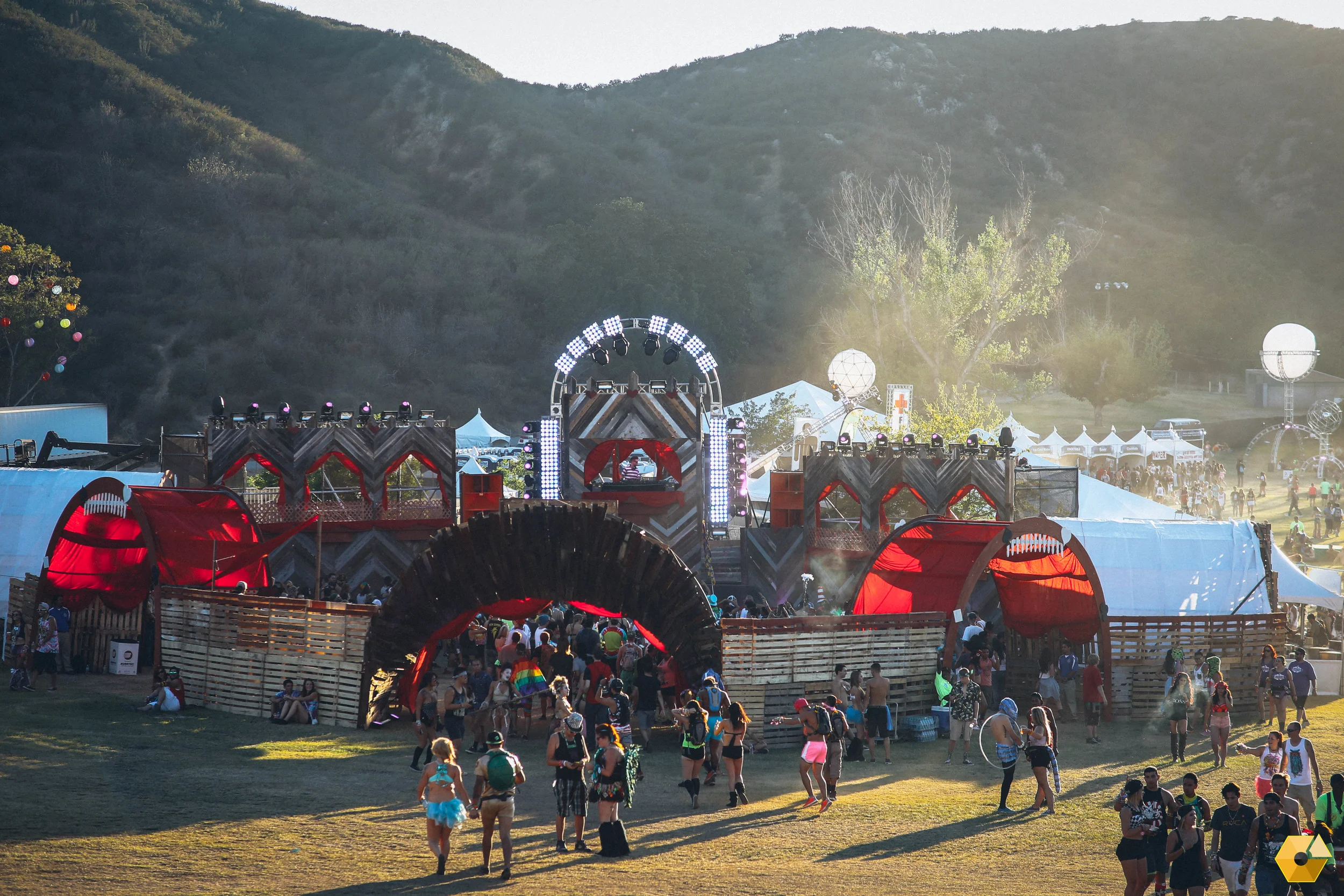 Overview of the Upside-Down Stage.