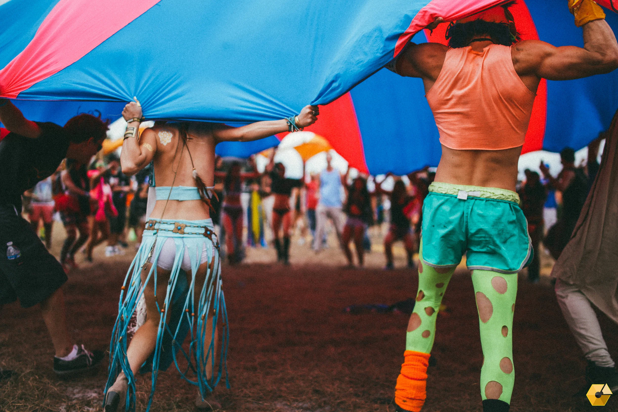 Now pull the parachute over your head!