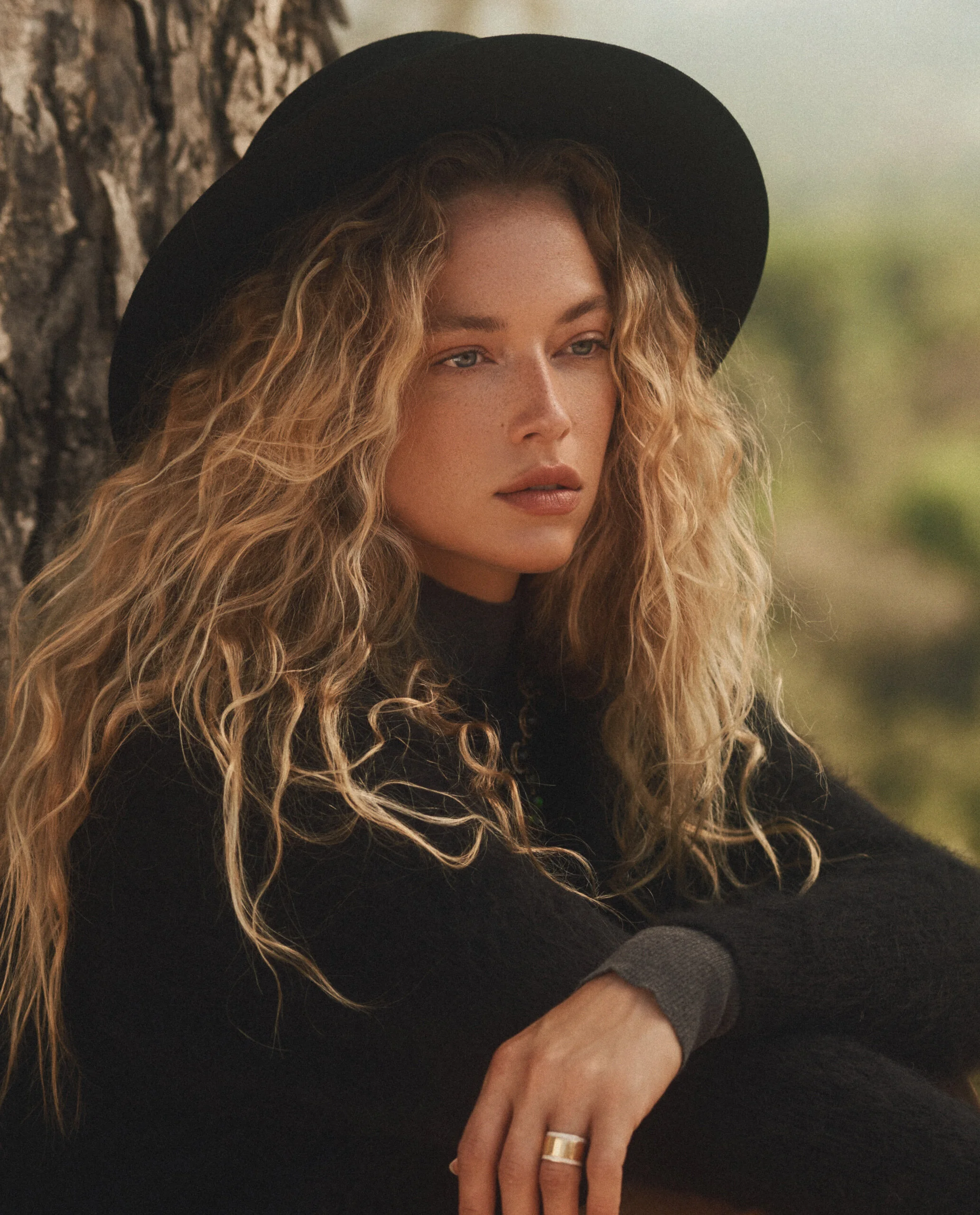 Bazaar Greece Cover Hannah Ferguson7321 copy.jpg