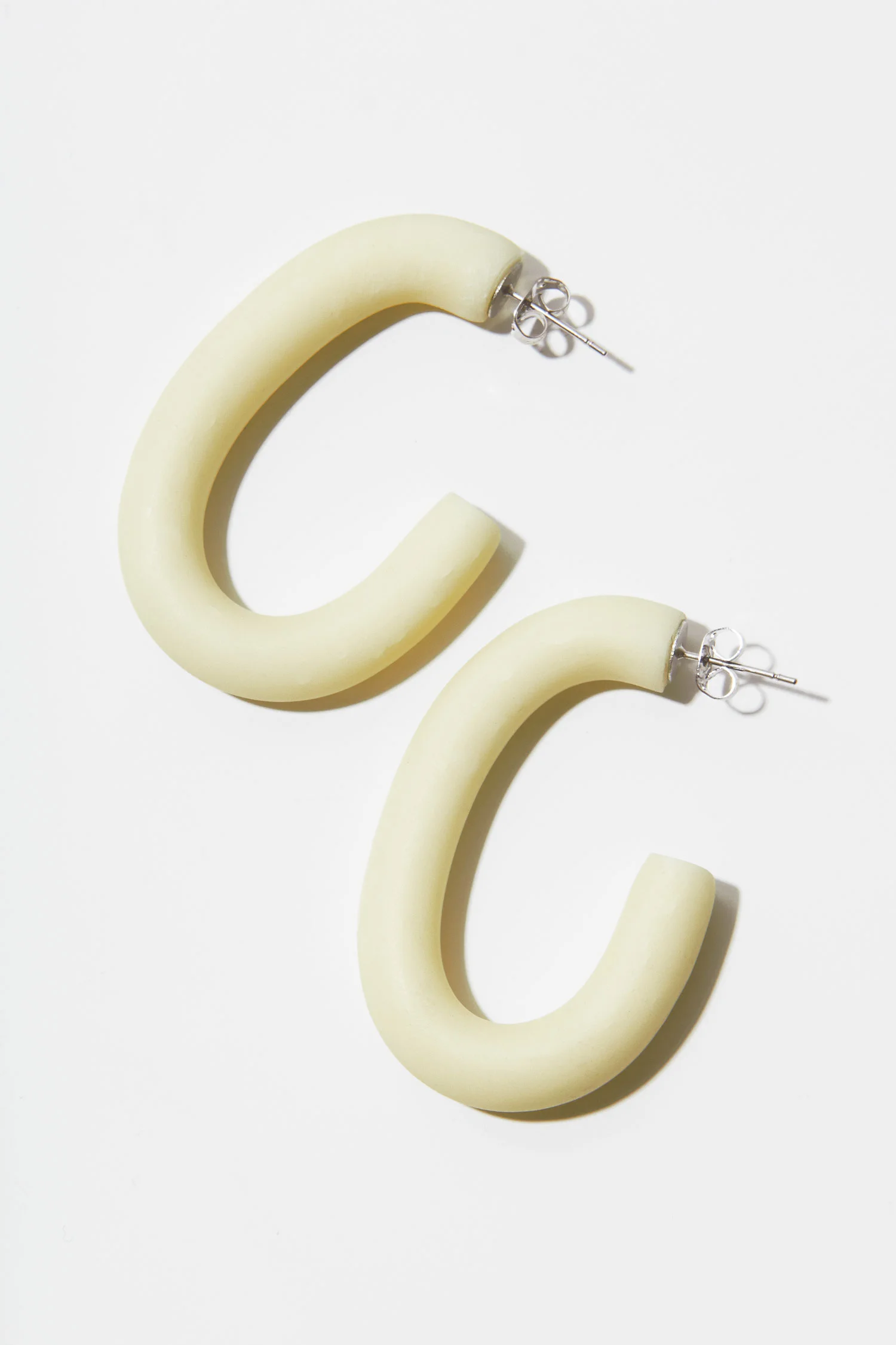 Milena_Mallory_GlowInTheDark_Earrings_Side_Detail_web.jpg