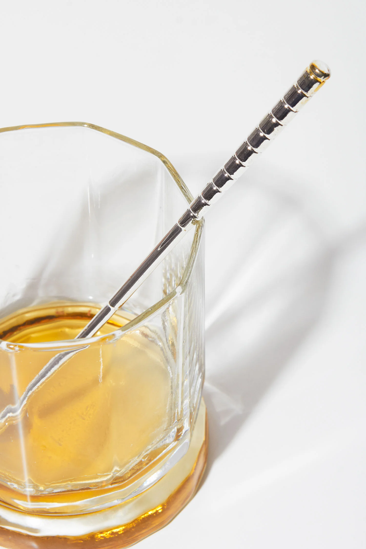 Milena_Mallory_Shop_Golf_Drink_StirSticks_InGlass_web.jpg