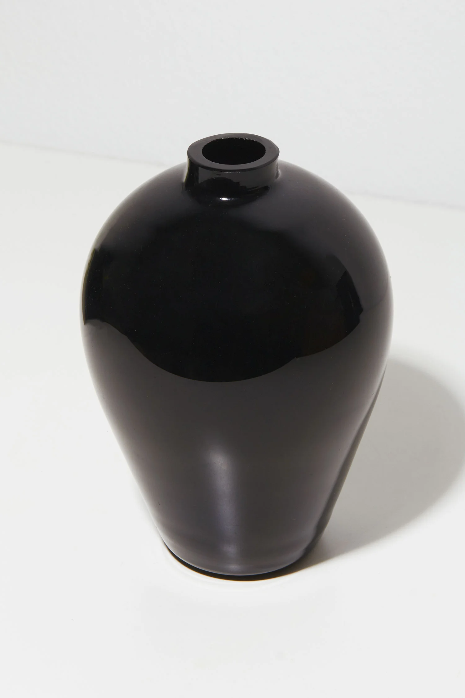 Milena_Mallory_Shop_Bottle_Vase_Detail_web.jpg
