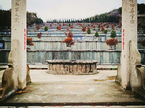 obrien_tomb.jpg