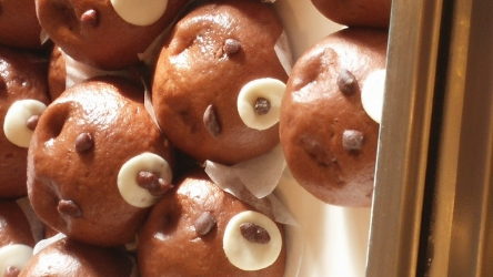 (Little things – like the bear shaped red bean dumplings at breakfast)