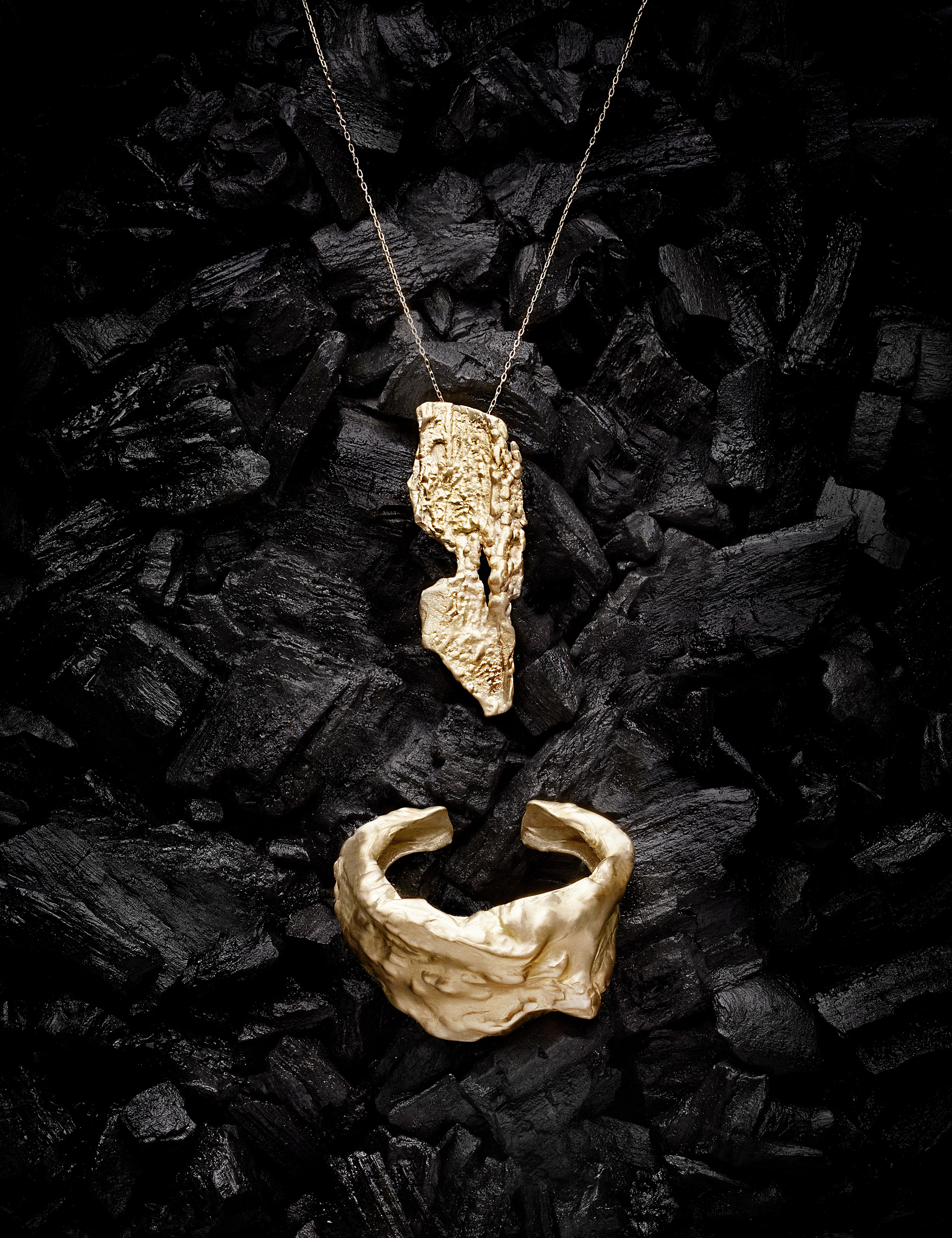  Still life photographer in London, Josh Caudwell, shoots luxury golden jewellery still life image of Noritamy jewellery. Creative photographer working in London, New York, Paris and Milan. For fashion still life, product photography and editorial co