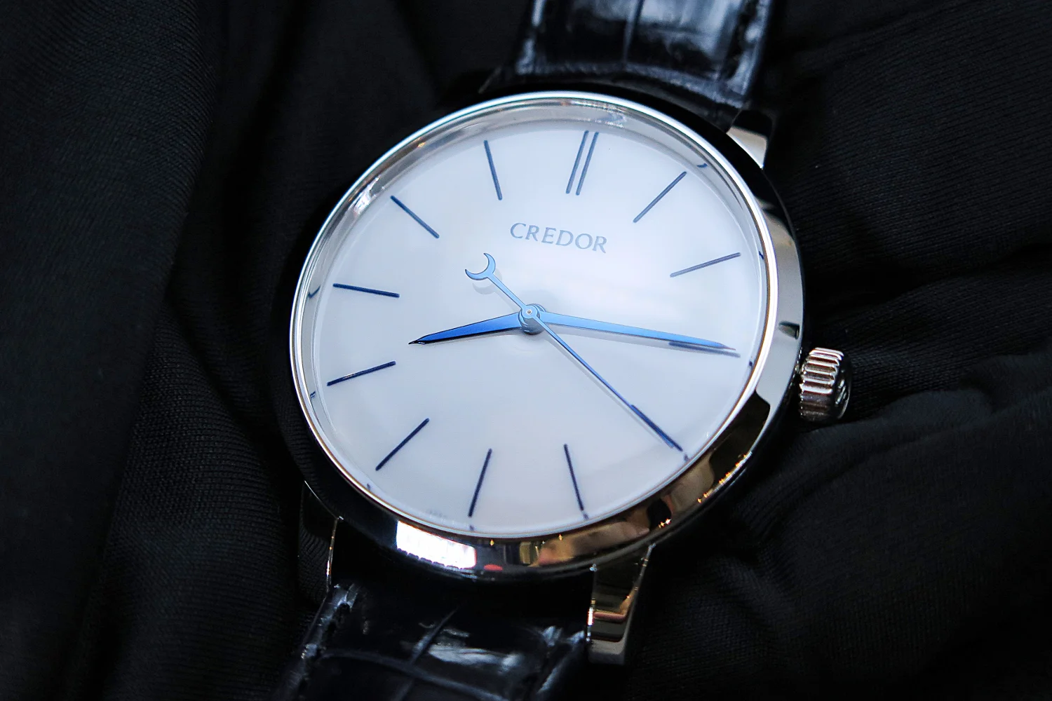 The Seiko Credor Eichi II with porcelain dial. Photo courtesy of Watchesbysjx.com