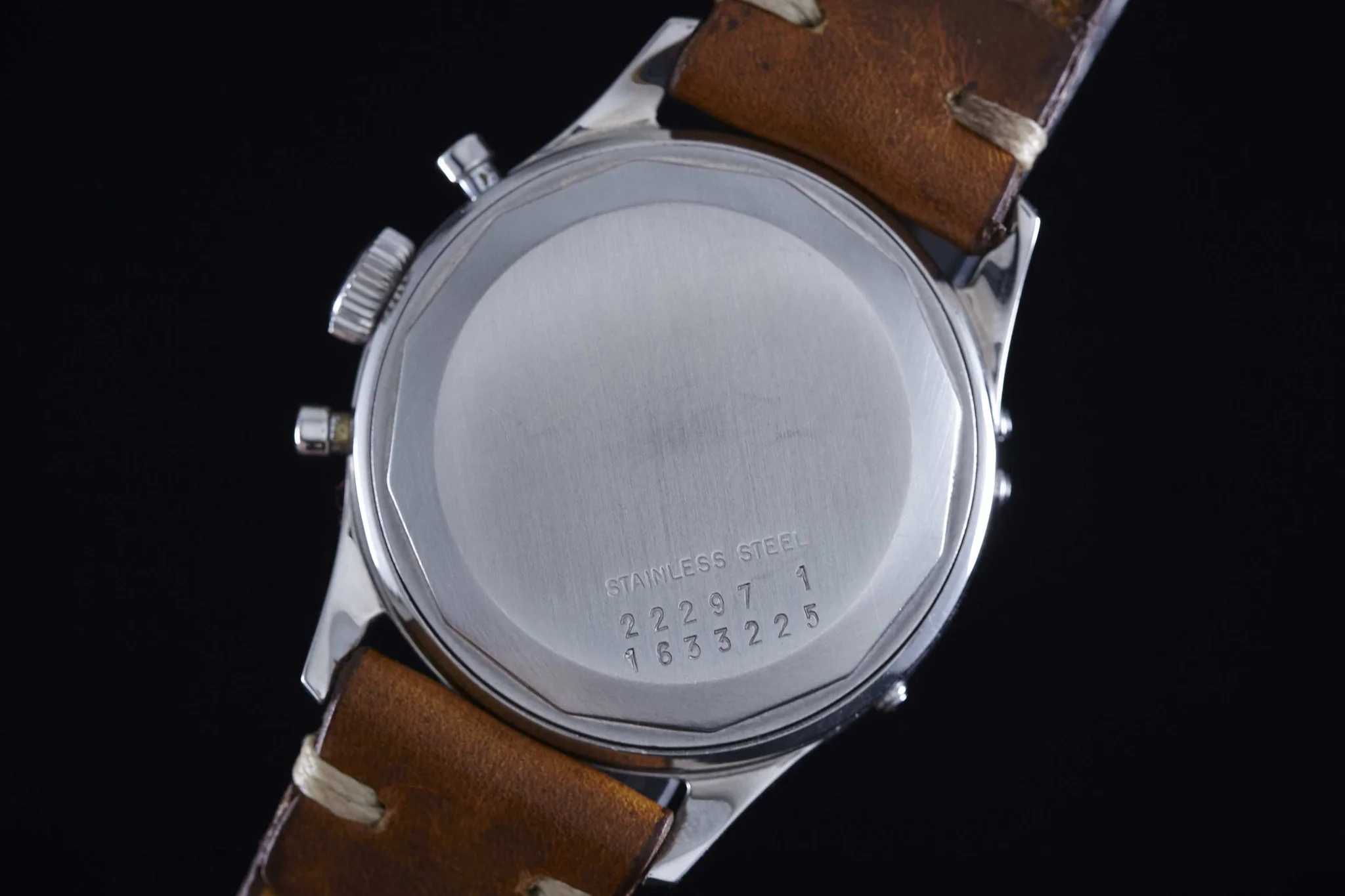 Universal Geneve Tri-Compax Ref. 22297/1. Photo courtesy of analog/shift.