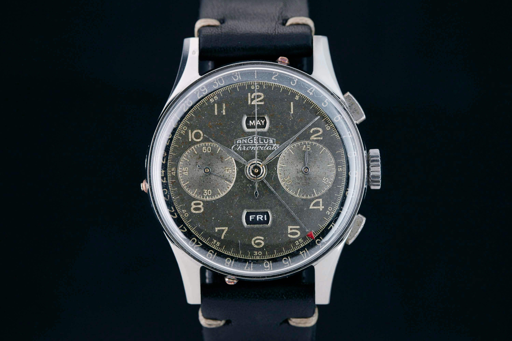 The Angelus Chronodato. Photo courtesy of analog/shift.