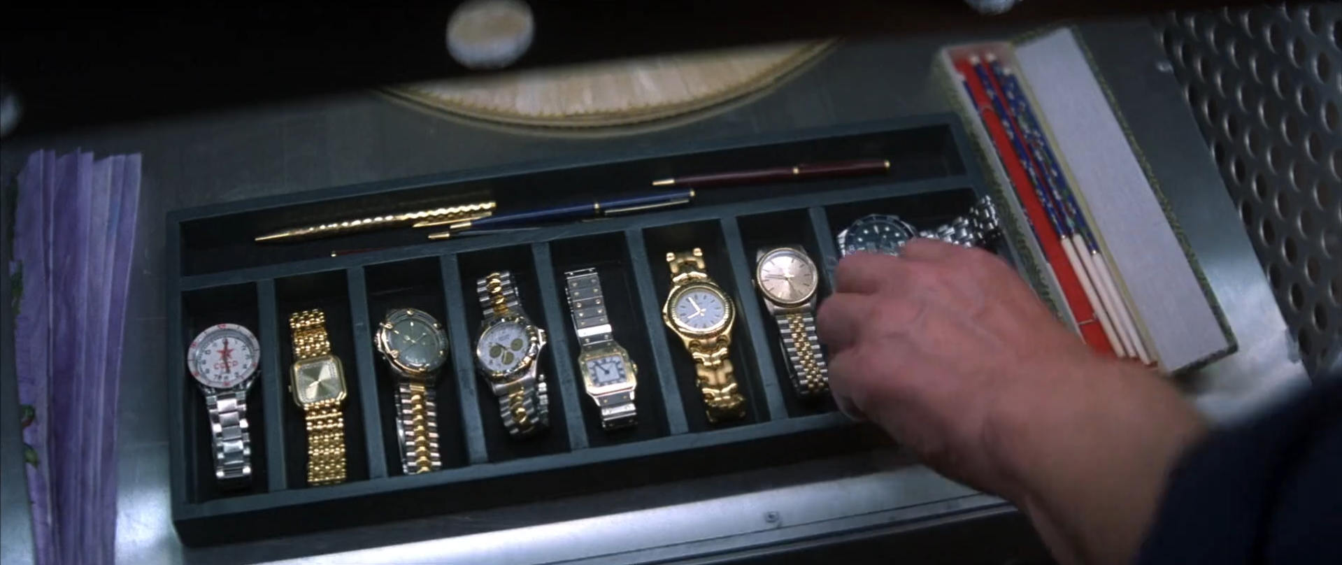 18. Tomorrow Never Dies.mp4 - VLC media player 2017-09-06 11.38.59.png