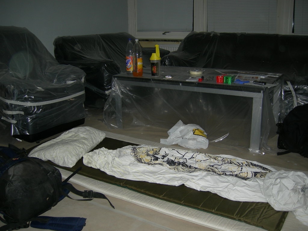 ... den här bilden är från en lägenhet i Helsingborg som var föremål för totalrenovering som en kollega fixade så att jag kunde sova i.