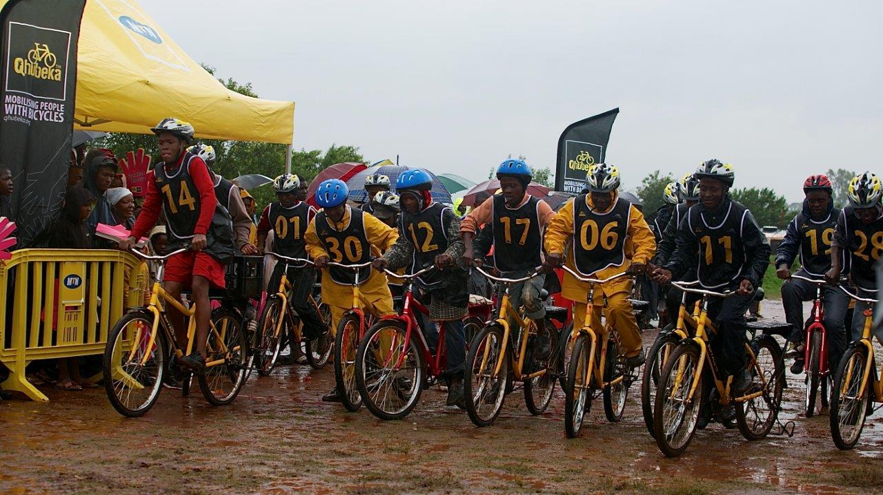 Qhubeka organisers races for young children to compete and showcase their talent. Ryder is convinced that an Africa will go on to become world champion. It is through these races that future stars will be born. Image supplied by MTN-Qhubeka