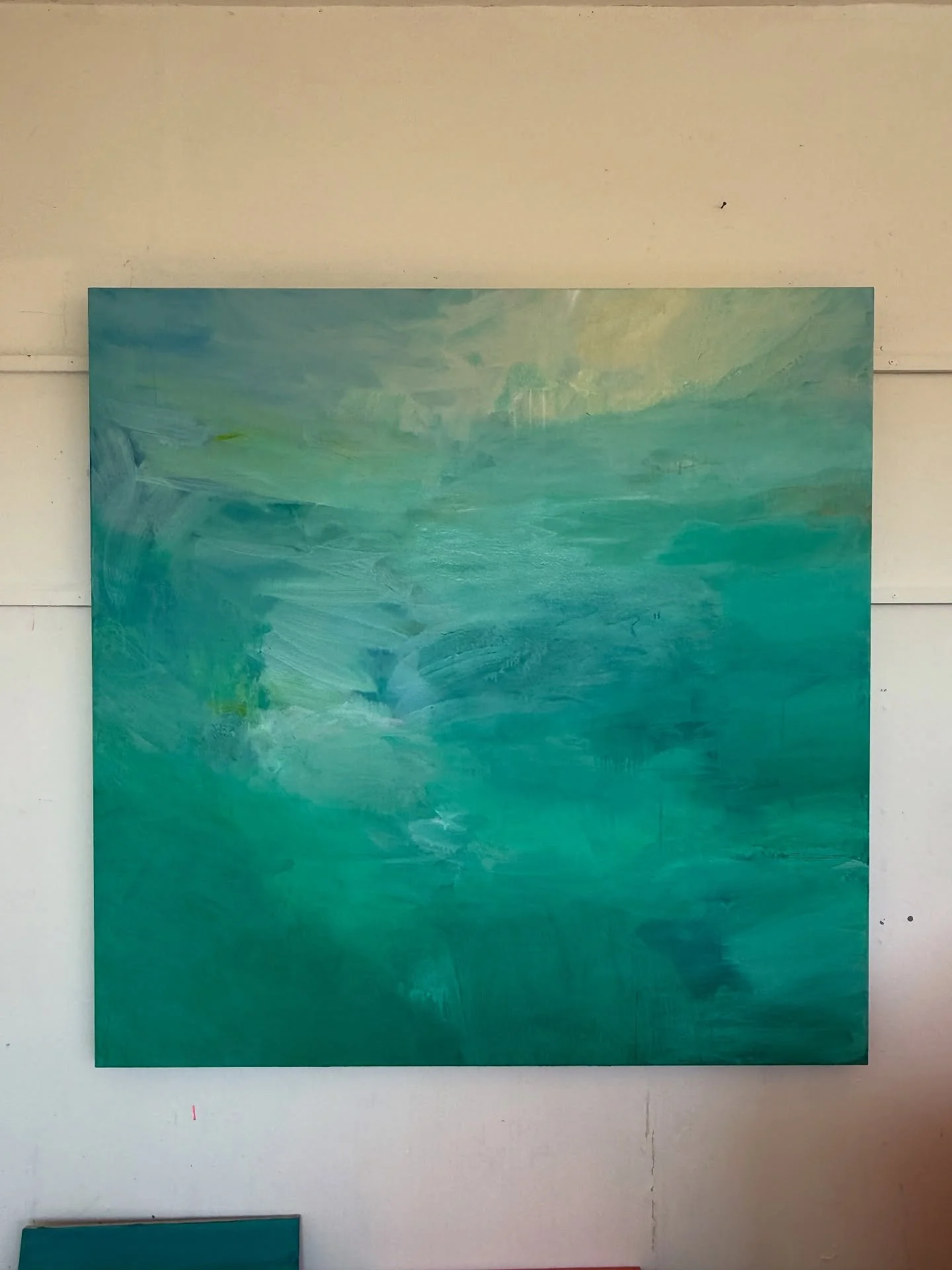 Saying goodbye to the studio for a week and getting ready to set off to Barbados tomorrow with @sophierobinsoninteriors . Cannot wait to be on a tropical island and swimming in some turquoise seas ! 
•
No doubt I’ll be spamming some beauti