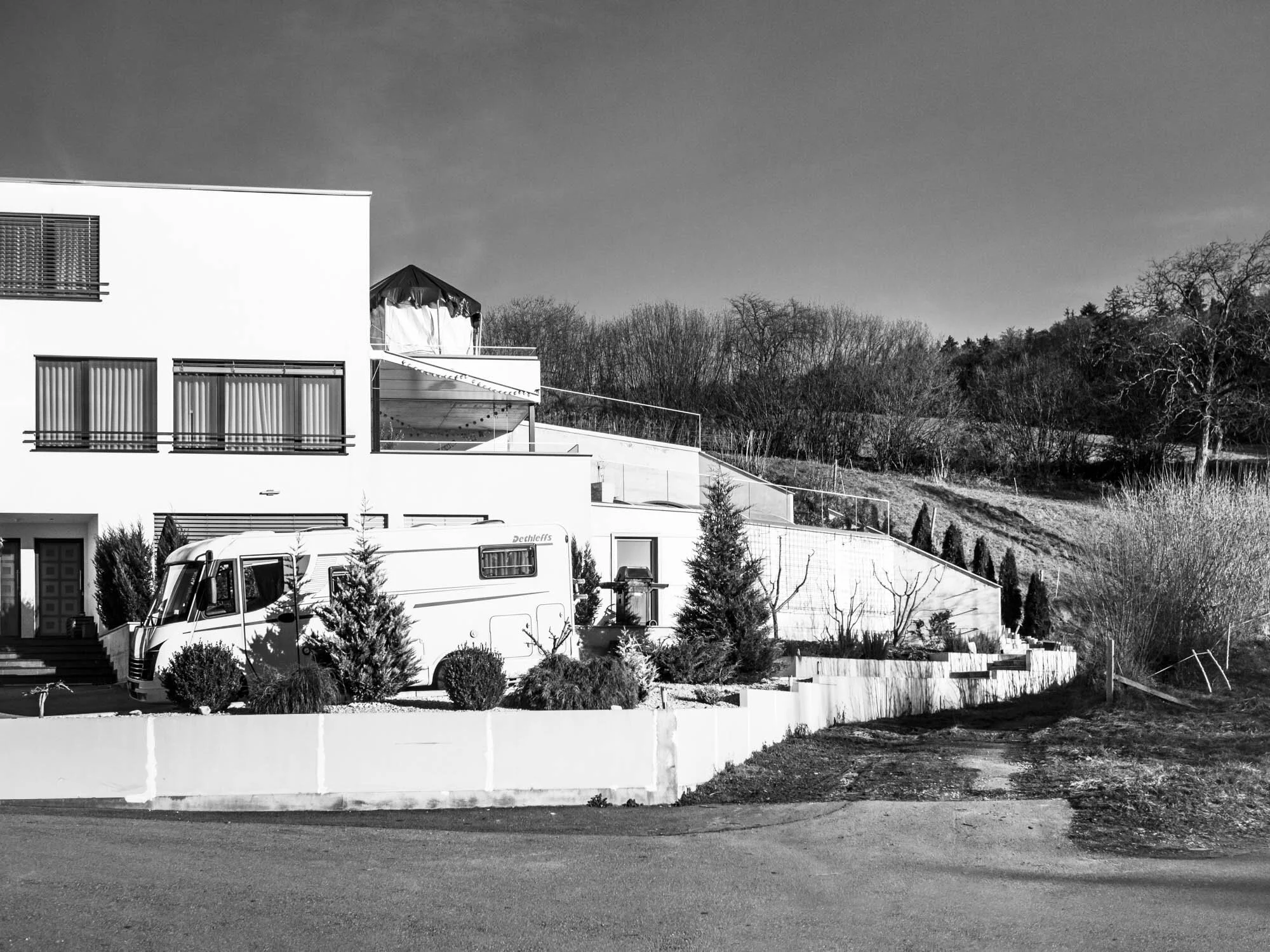 Maison 2020 dans quartier résidentiel et forêt à Courtepin près Fribourg