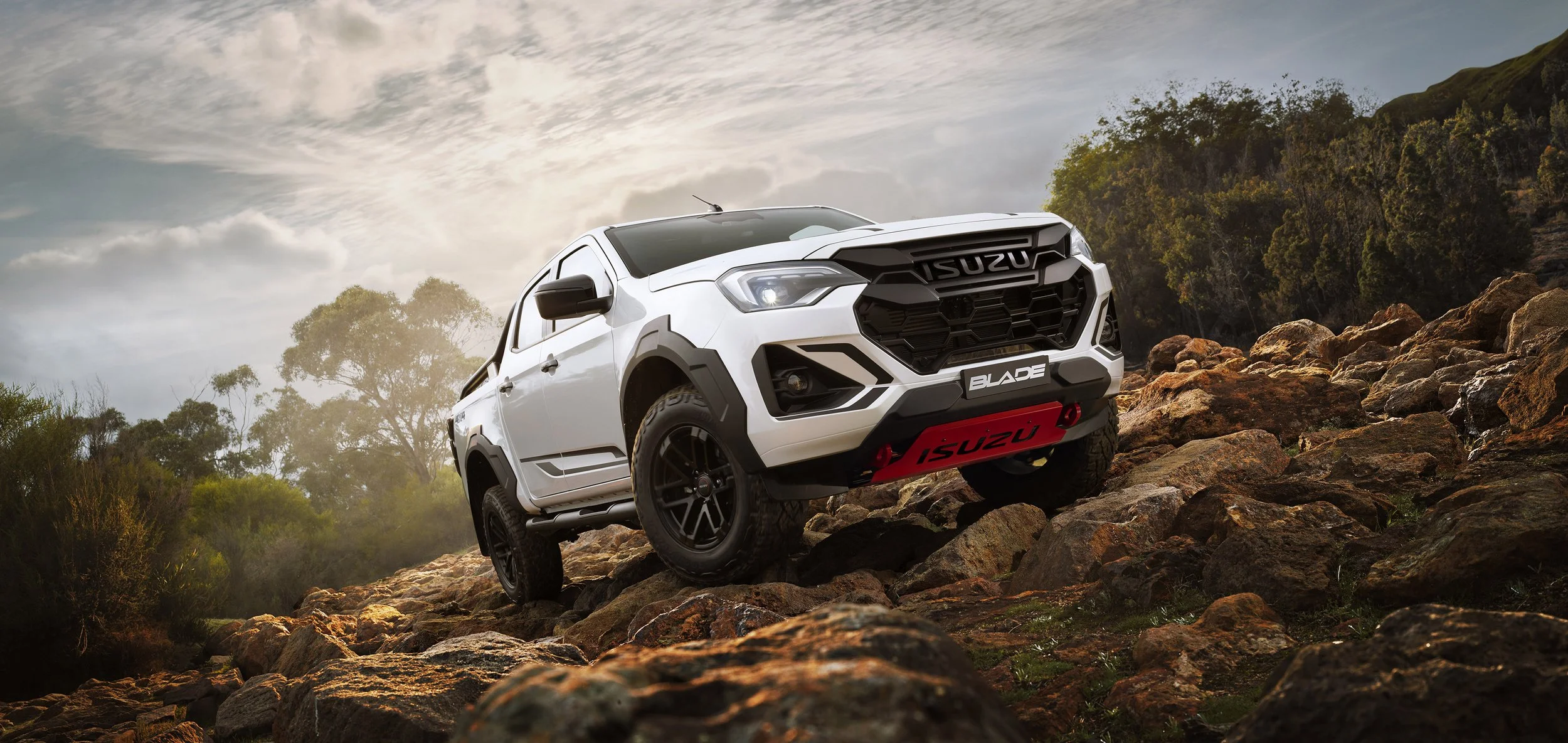 Isuzu DMAX Blade 