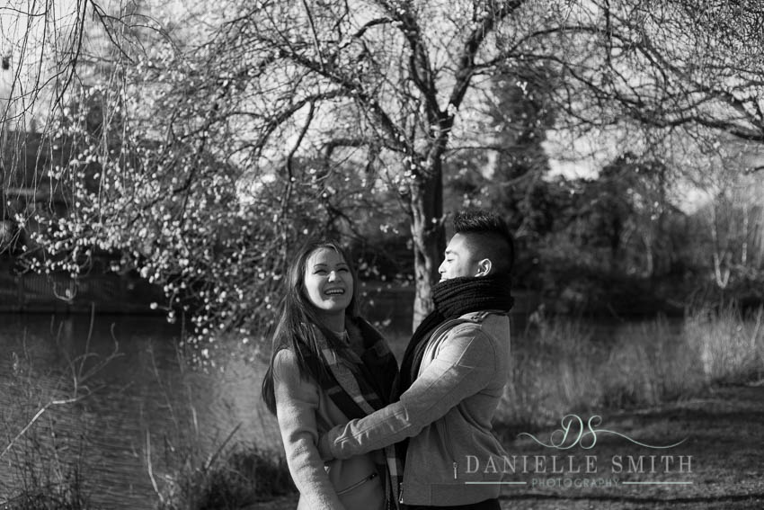 couple's engagement photography in park