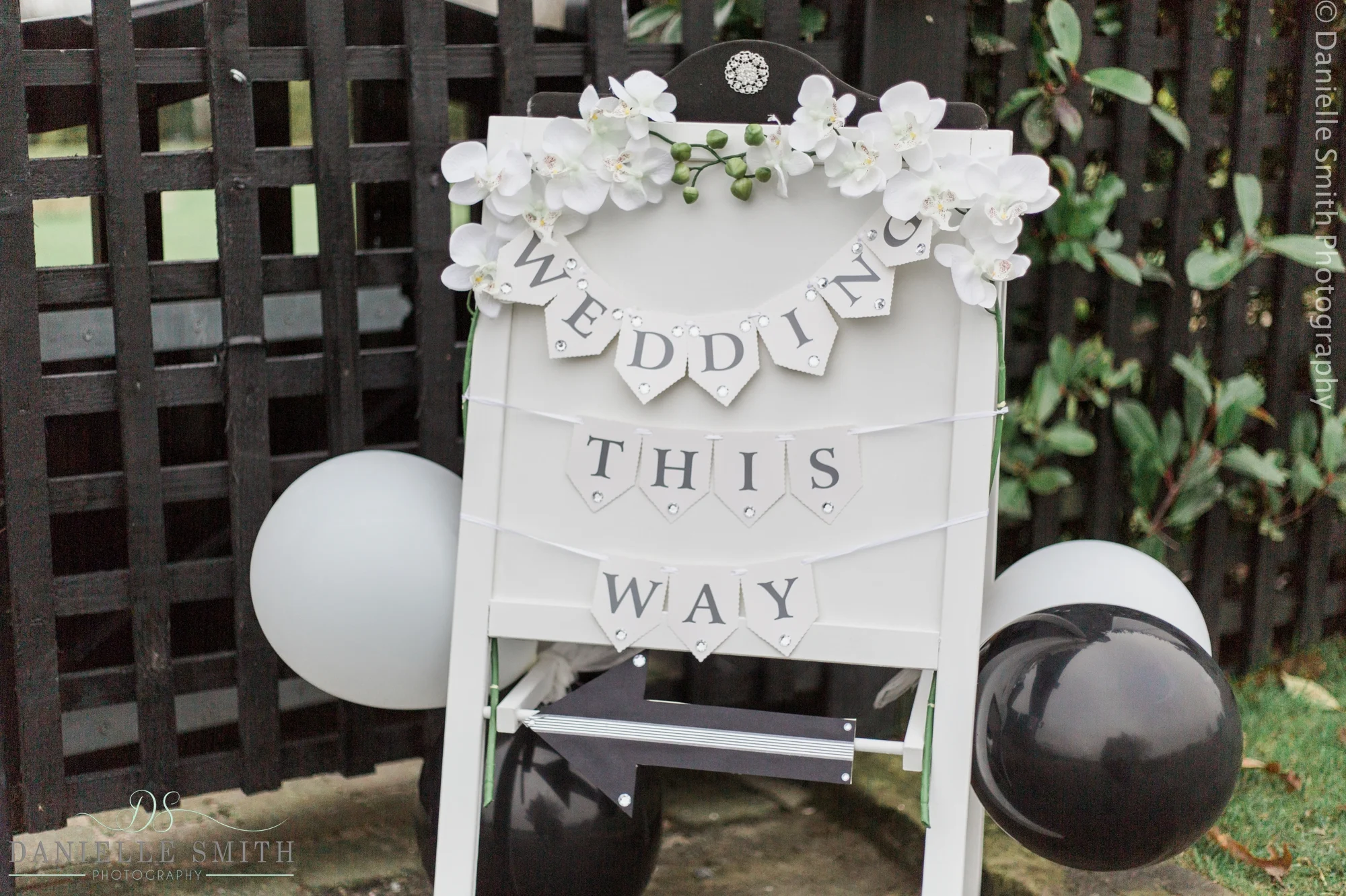 wedding this way sign