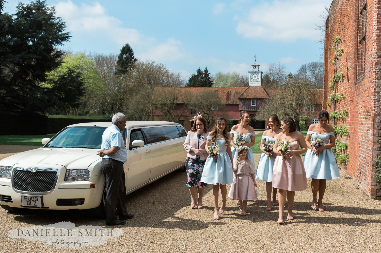 bridesmaids arriving at the venue - spring pastel coloured wedding