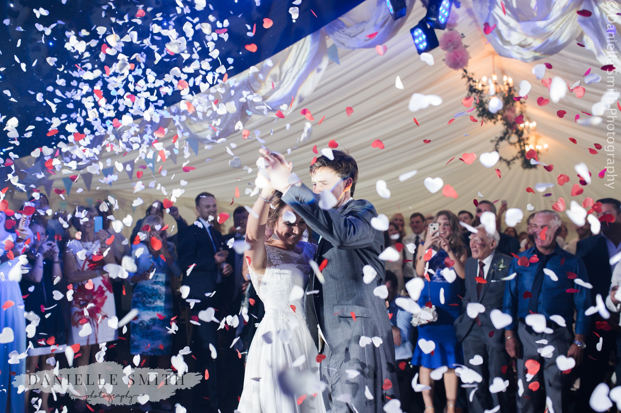 first dance with confetti cannons