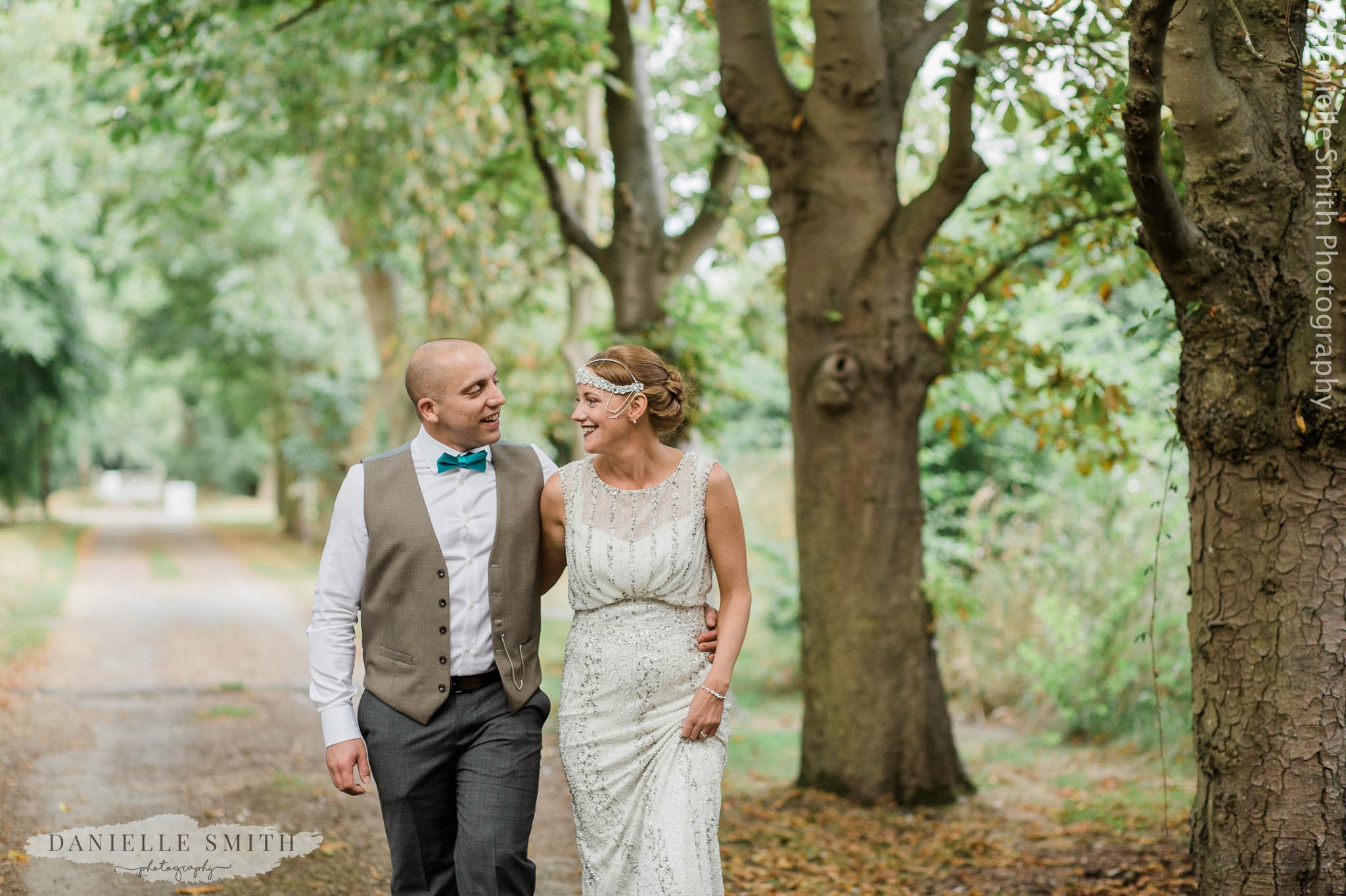 bride and groom at 1920s style wedding