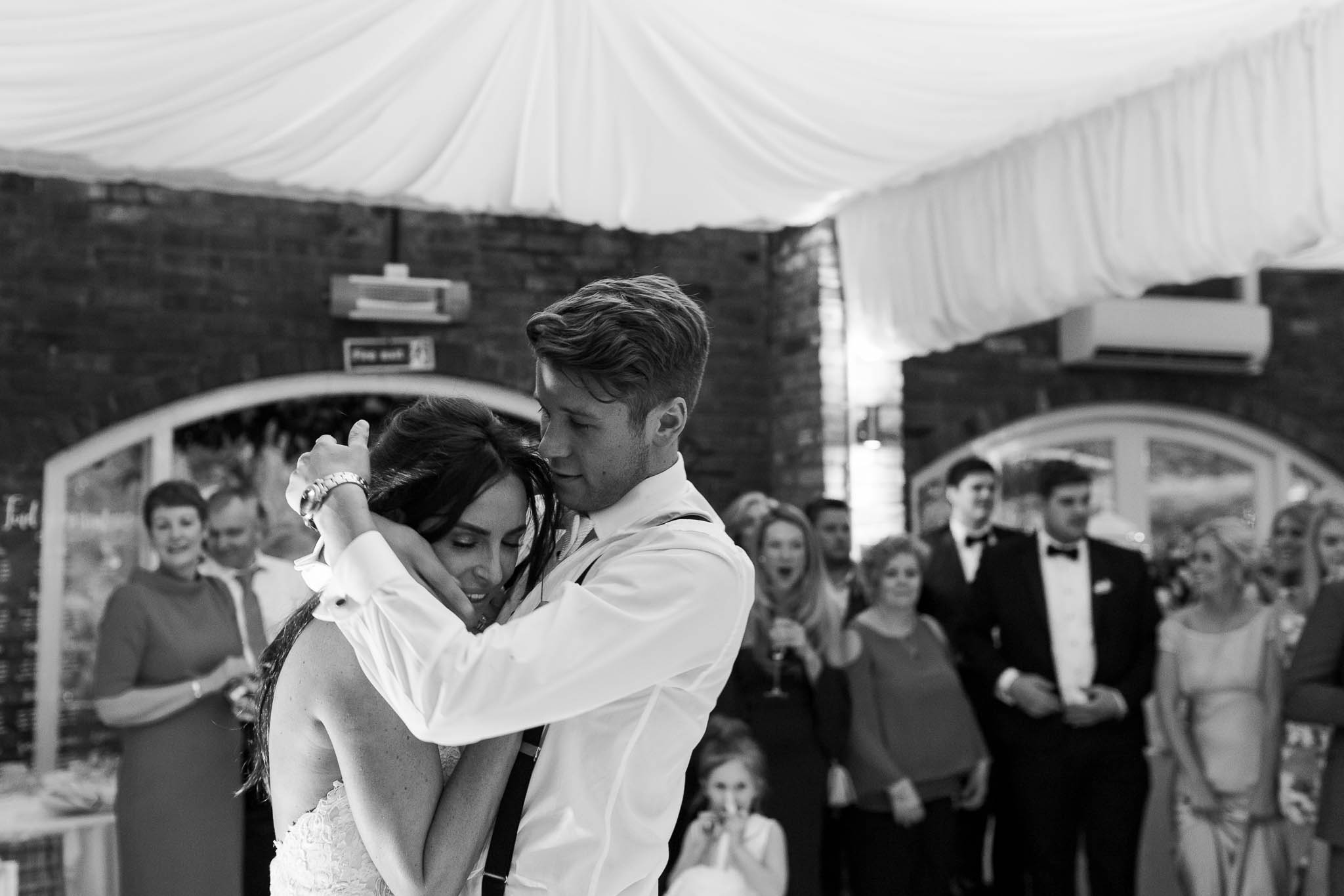 bride and grooms first dance at northbrook park