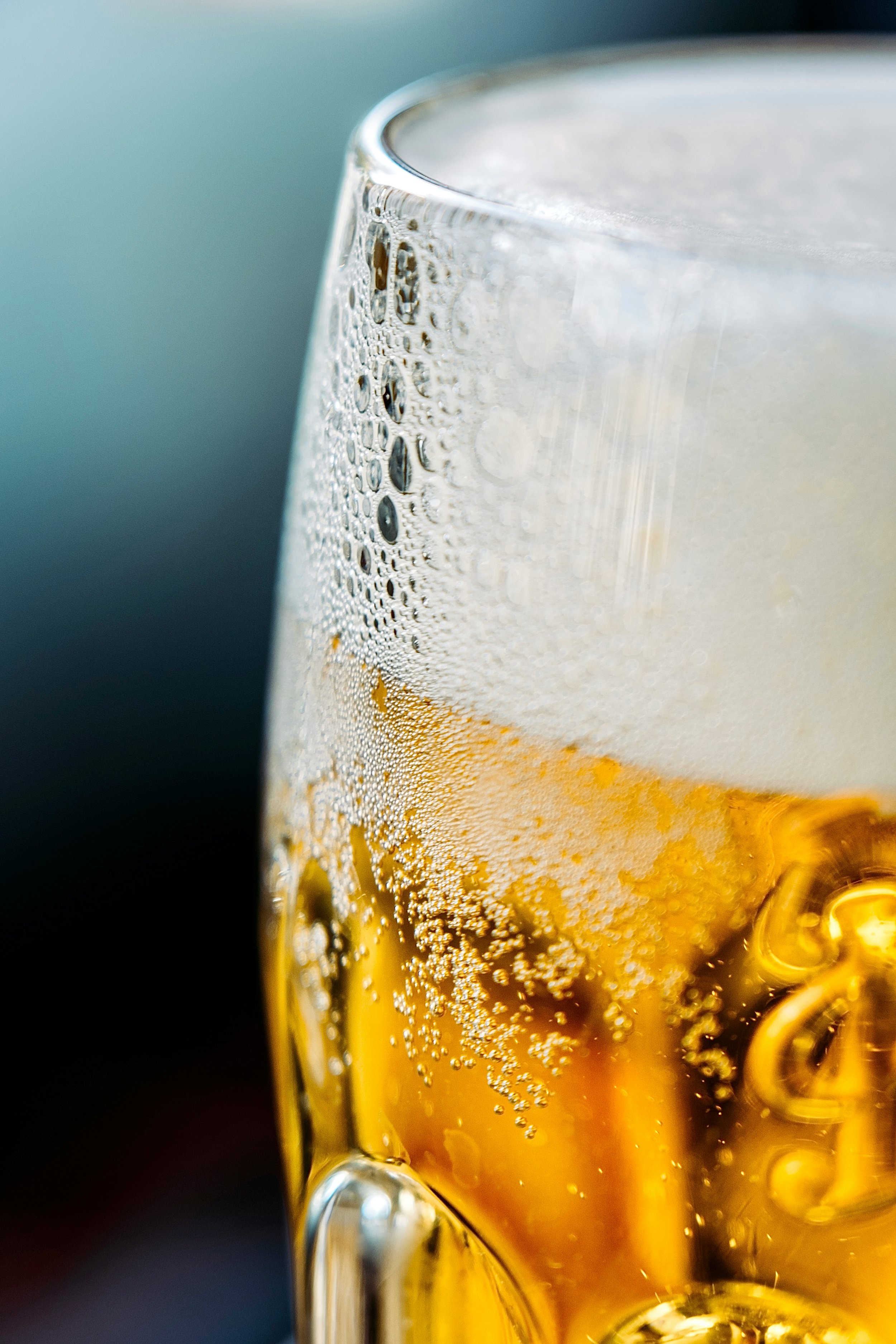 Visual Campaigns for Gen Z Drinkers: Why Alcoholic and Non-Alcoholic Need Different Playbooks