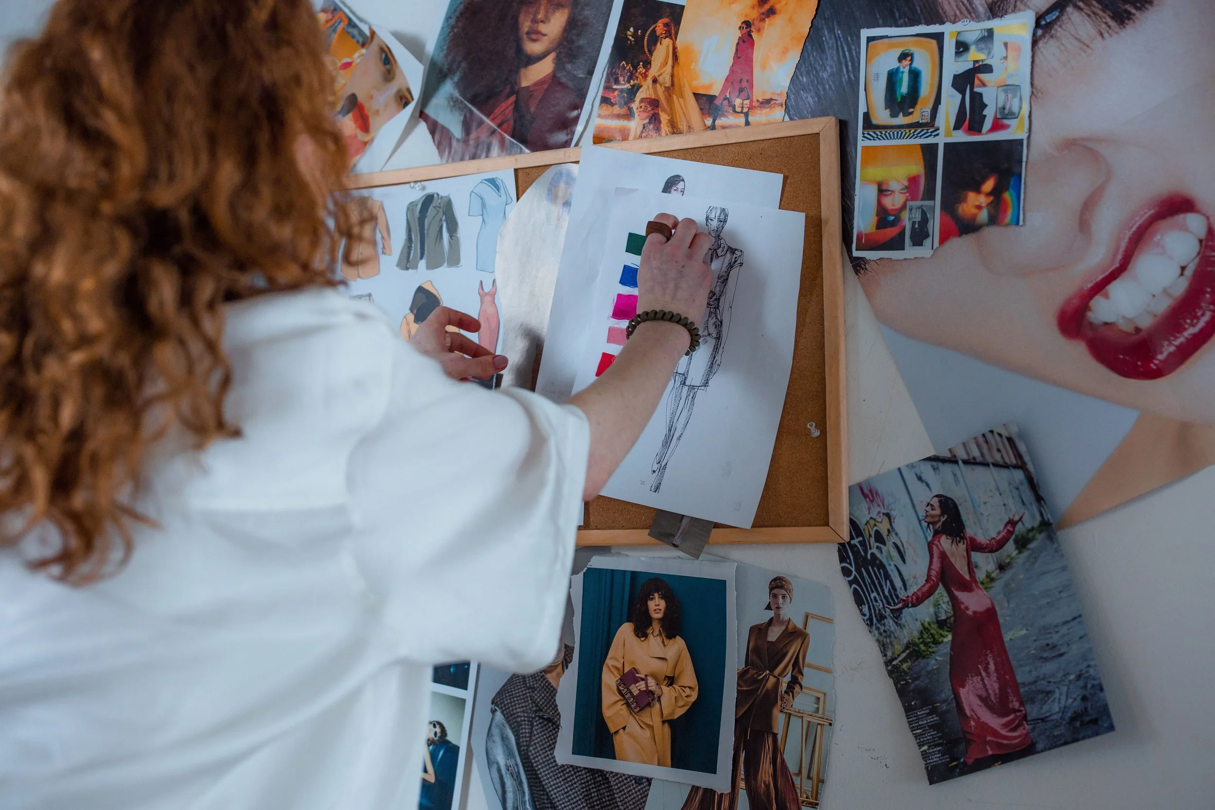 Why Explain Visual Trends: a 2026 Guide for Marketers