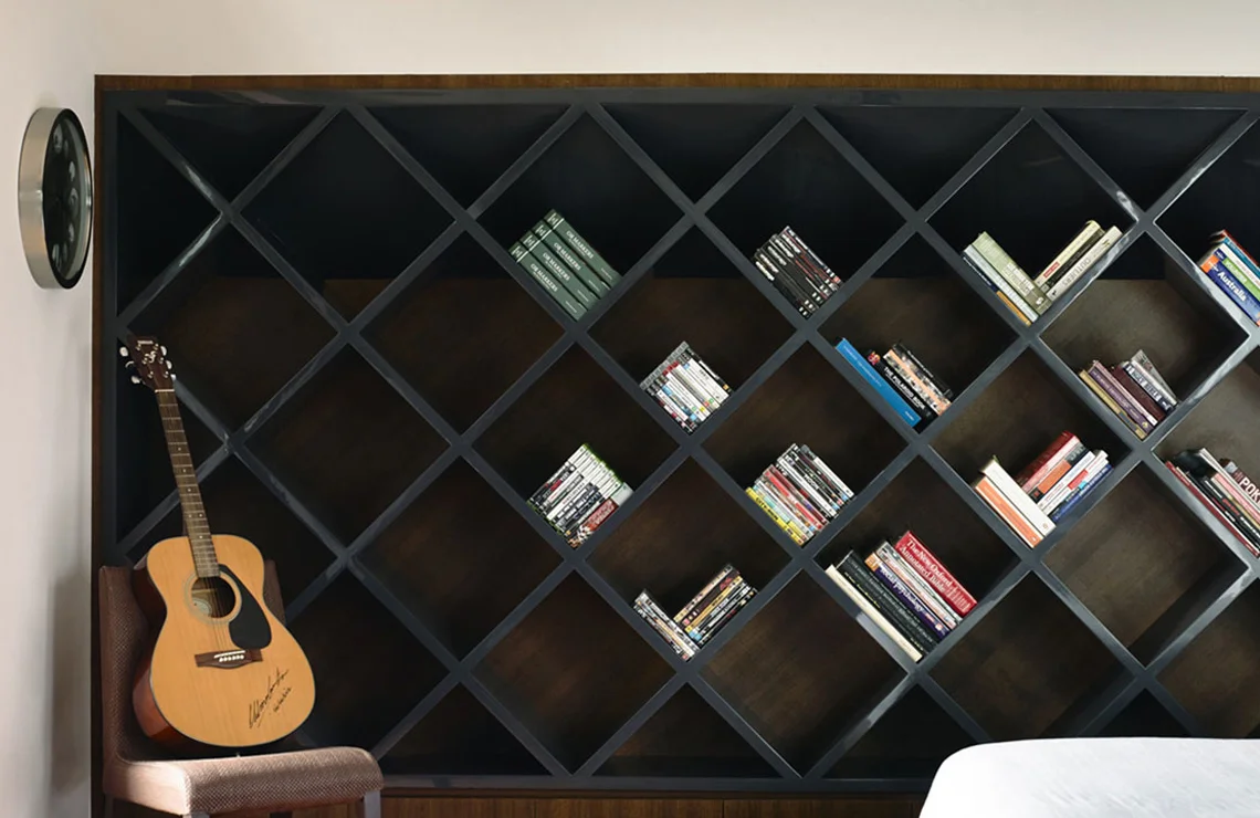 The Gentleman's Bedroom - The Finishing Touches