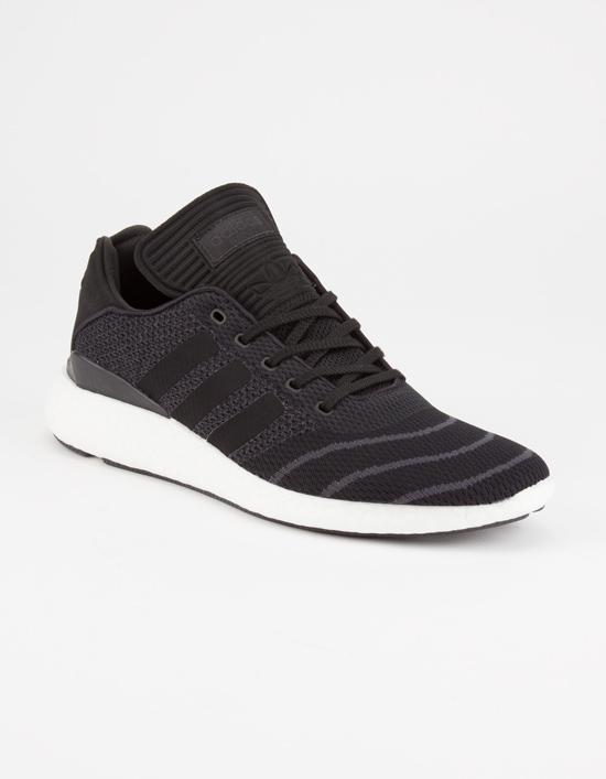 via tillys.com