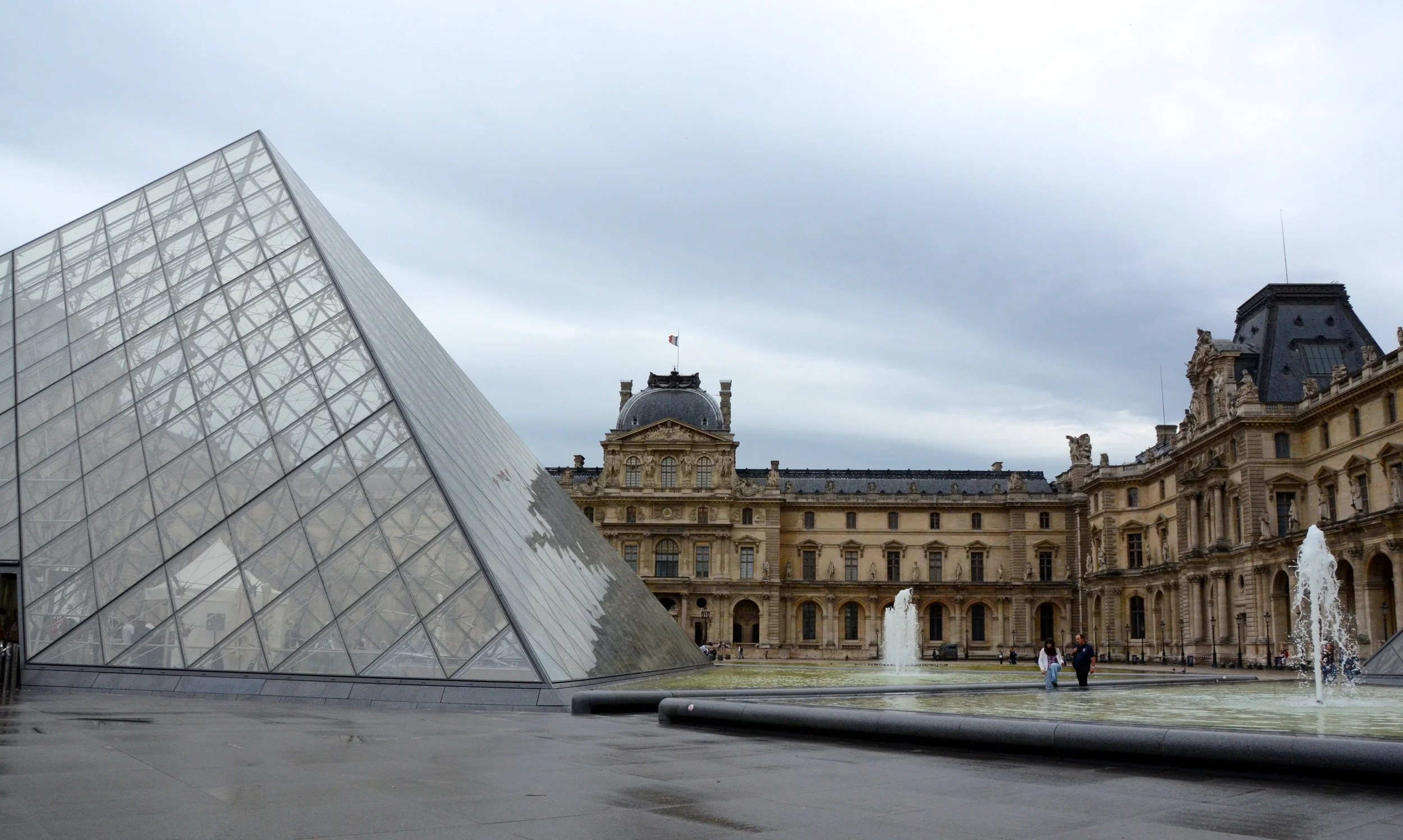 PARIS: AN ENDLESS ROMANCE