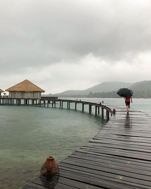 The walk to your room is still magical even in the rain @songsaacollective #cambodia #southeastasia #traveldeeper .
.
.
.
.
.
.
#asiatravels #southeastasiatrip #asiatrip #travelwithfathom #travelwithme #travelinggram #fodorsonthego #wonderfulplaces #