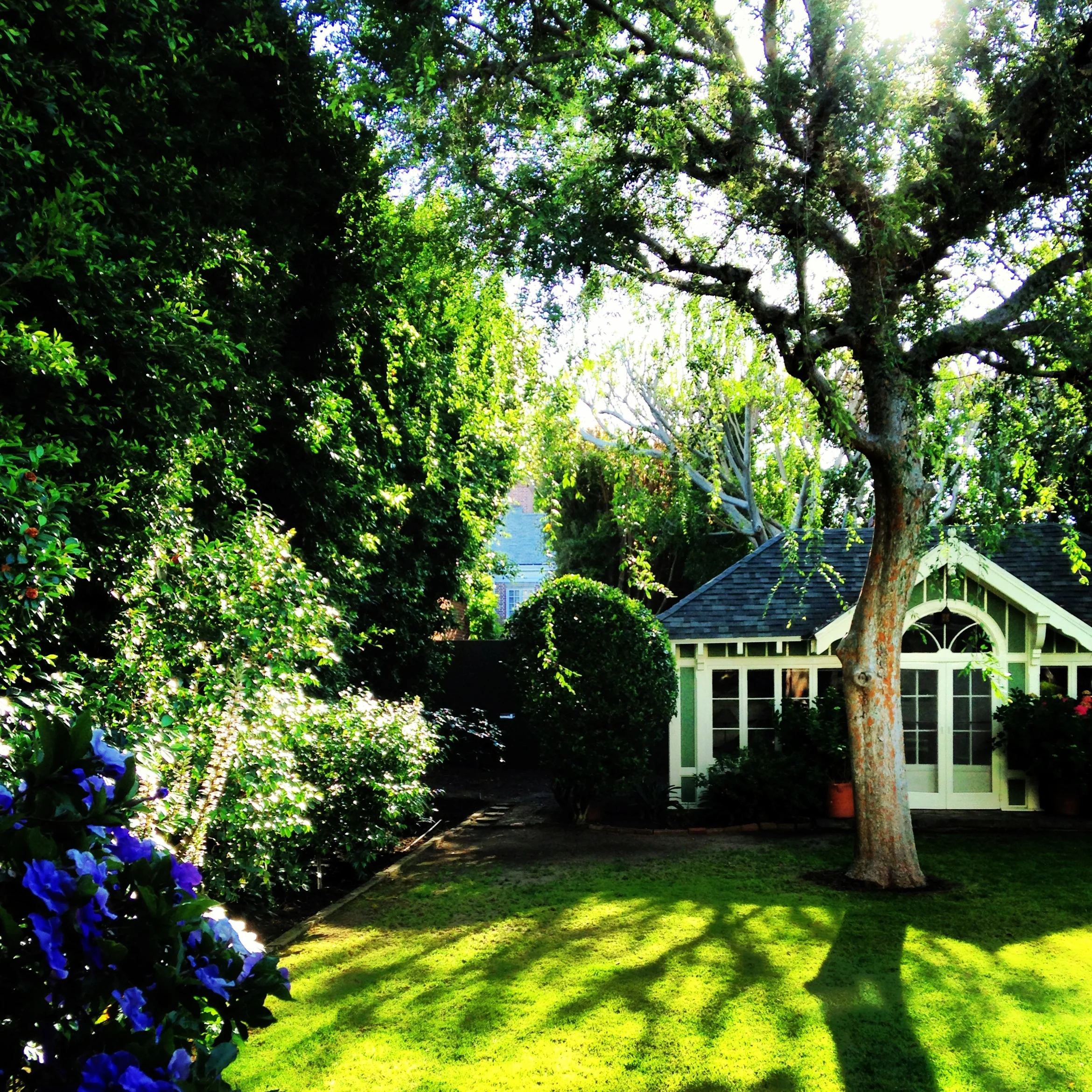 SOUTH WINDSOR BOULEVARD BACK HOUSE