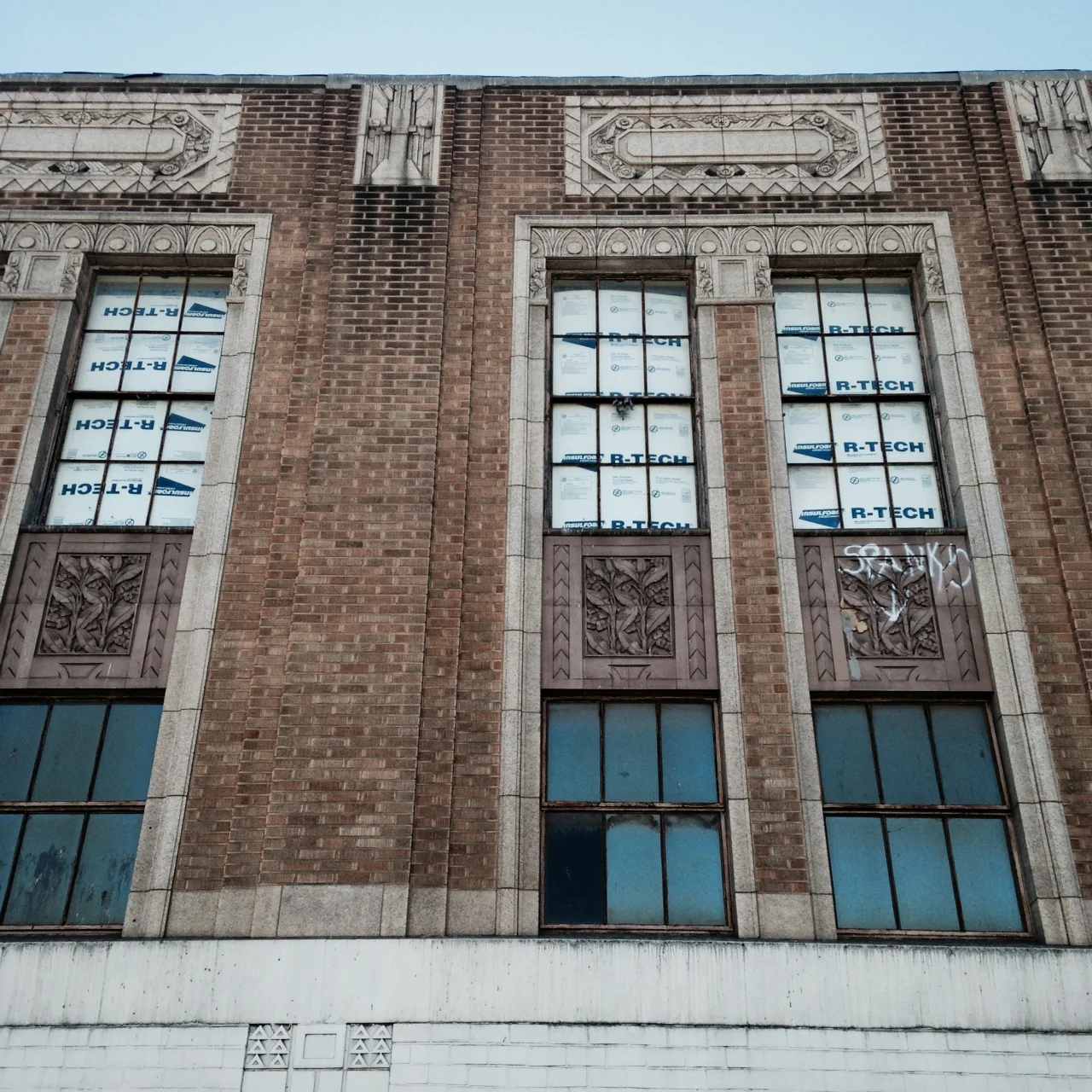 OPEN & CLOSE : Windows