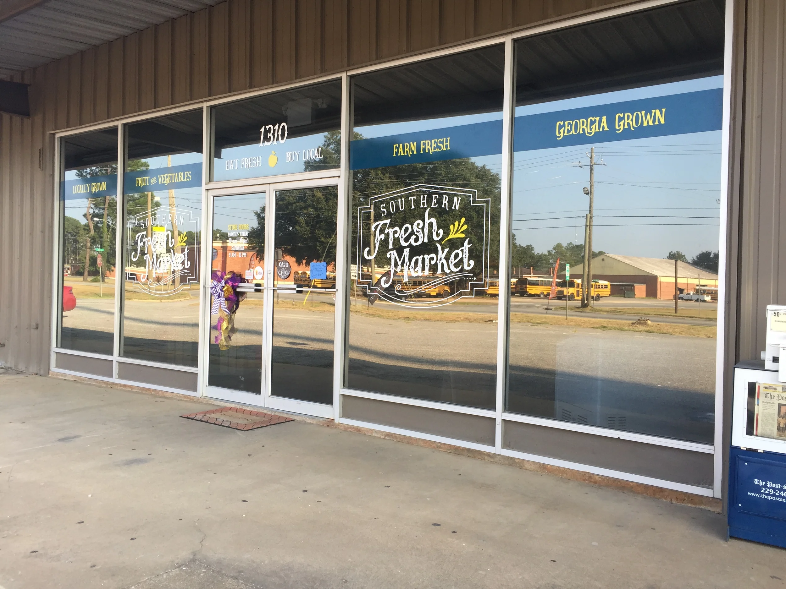 Southern Fresh Market-Design, Print, Installation