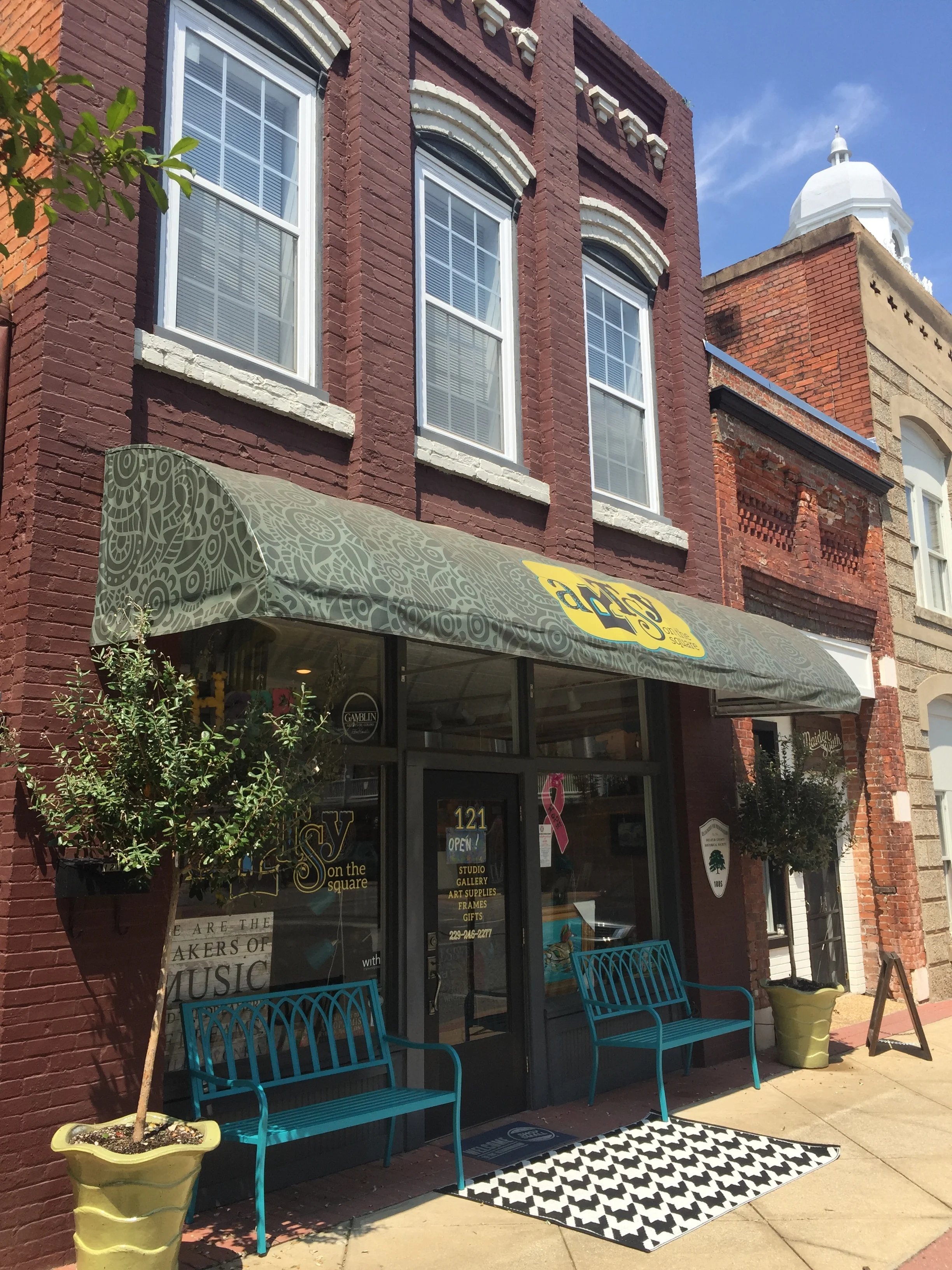 Artsy On The Square-Awning Design, Print, Installation