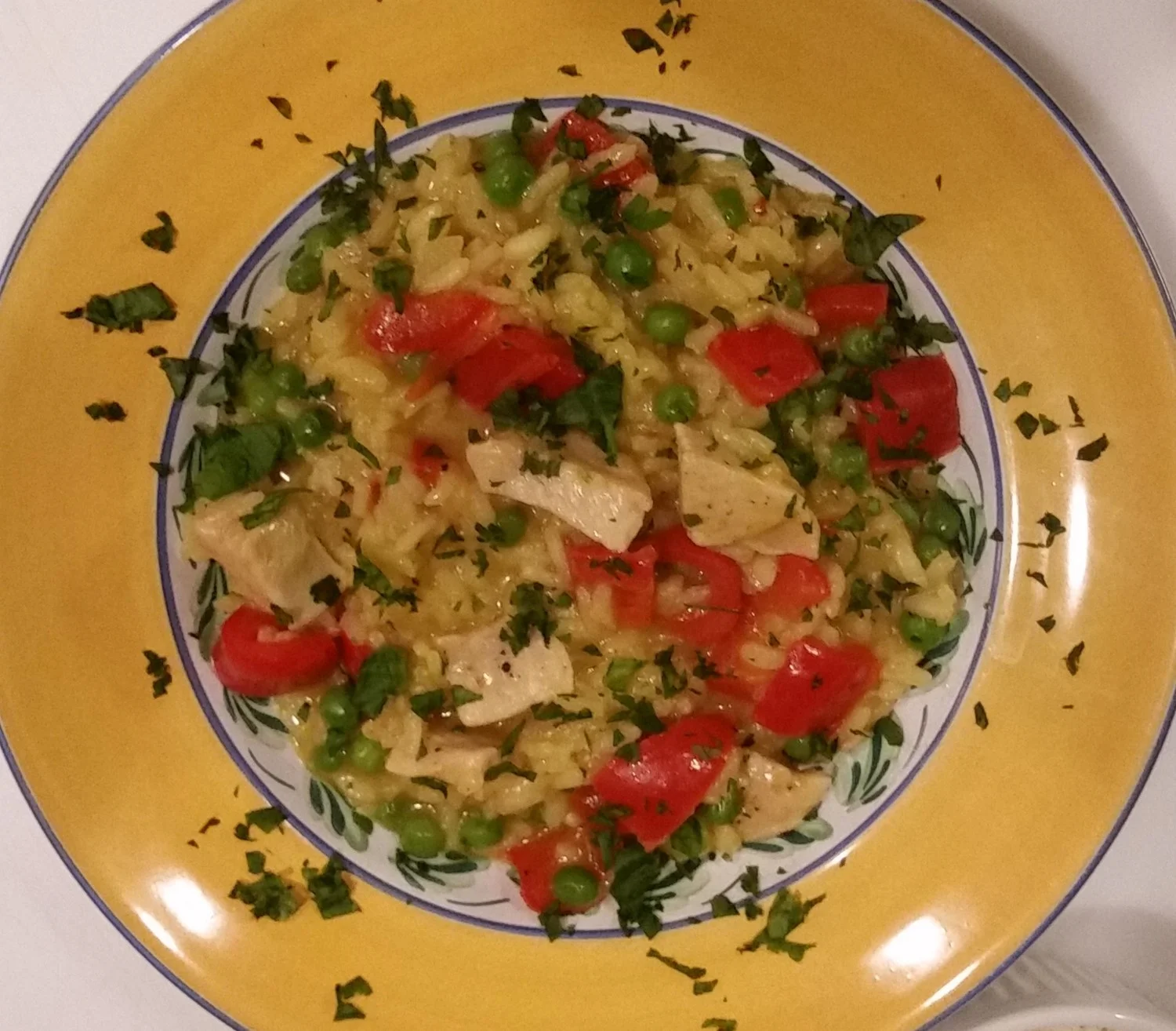 RISOTTO WITH CHICKEN, RED PEPPERS AND PEAS