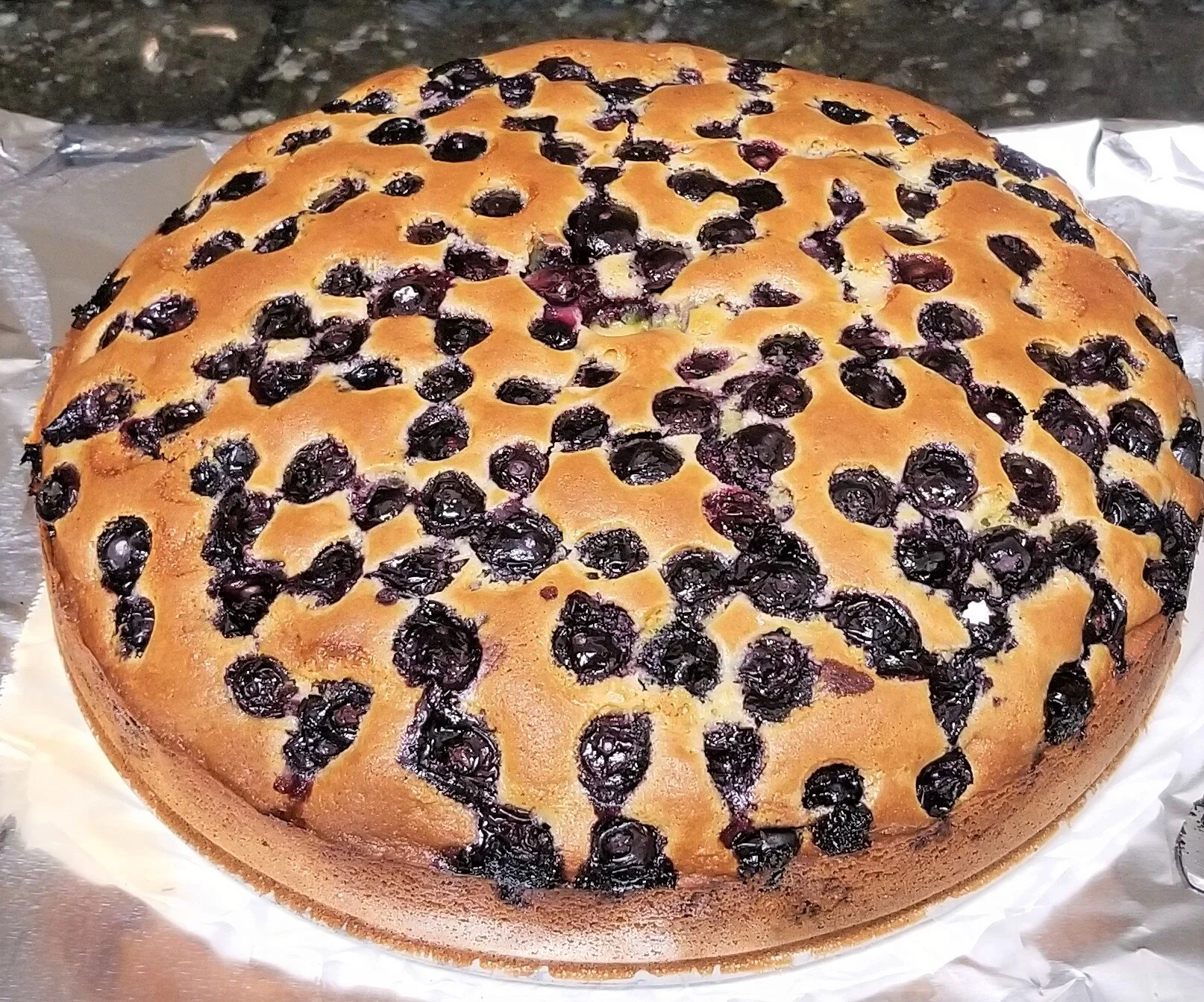 Blueberry and lemon cake