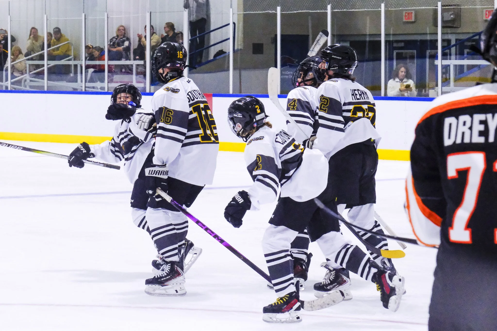 Bulldogs 2027-9454.jpg