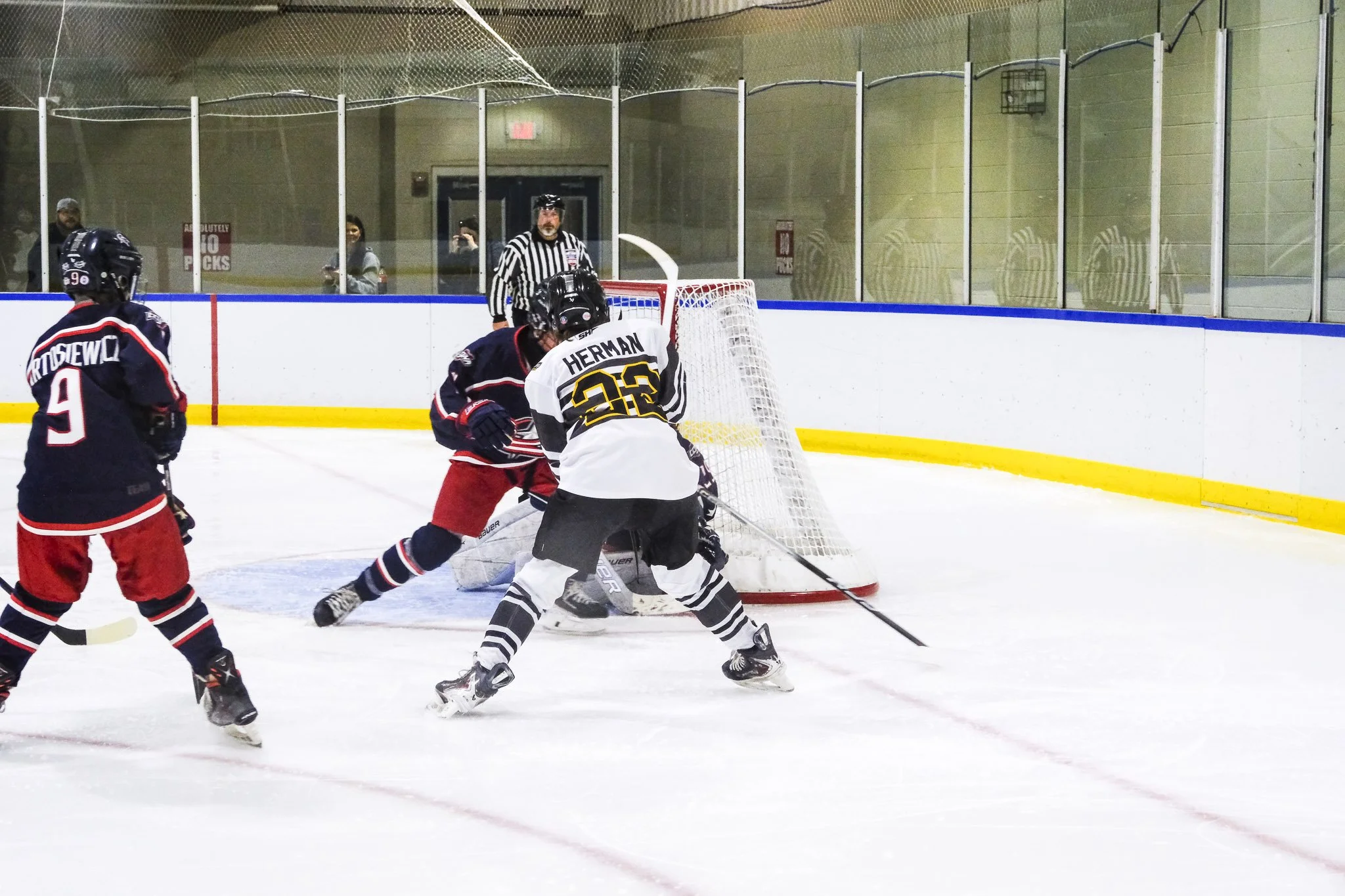 Bulldogs 2027-1192.jpg