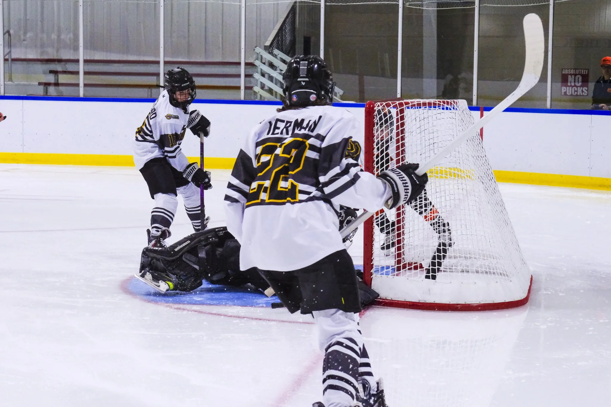 Bulldogs 2027-9143.jpg