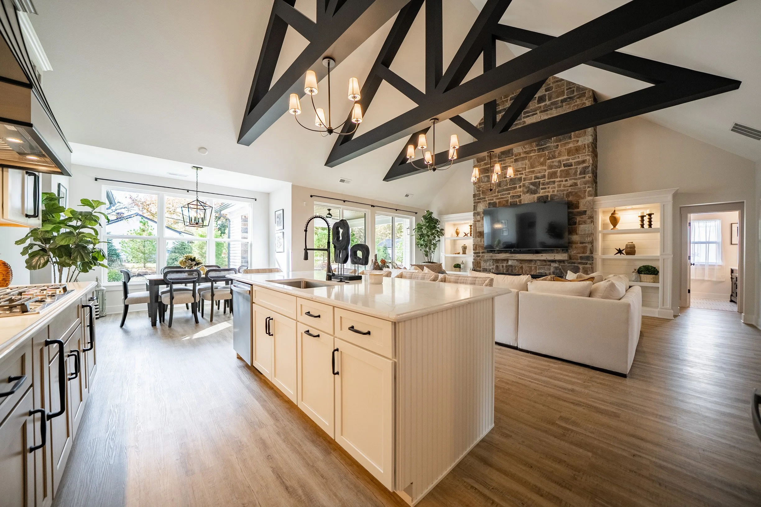 001 Family Rm Main.jpg