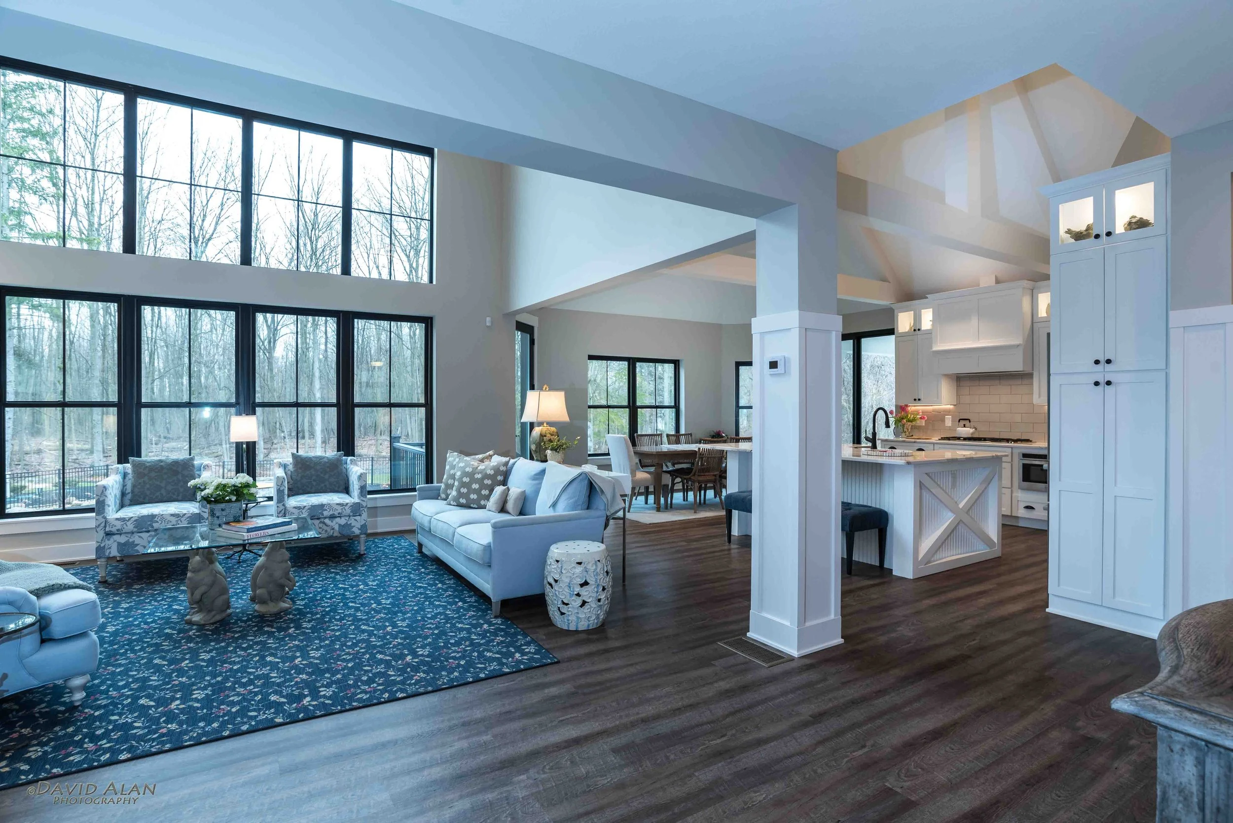 04 Family Room 2.jpg