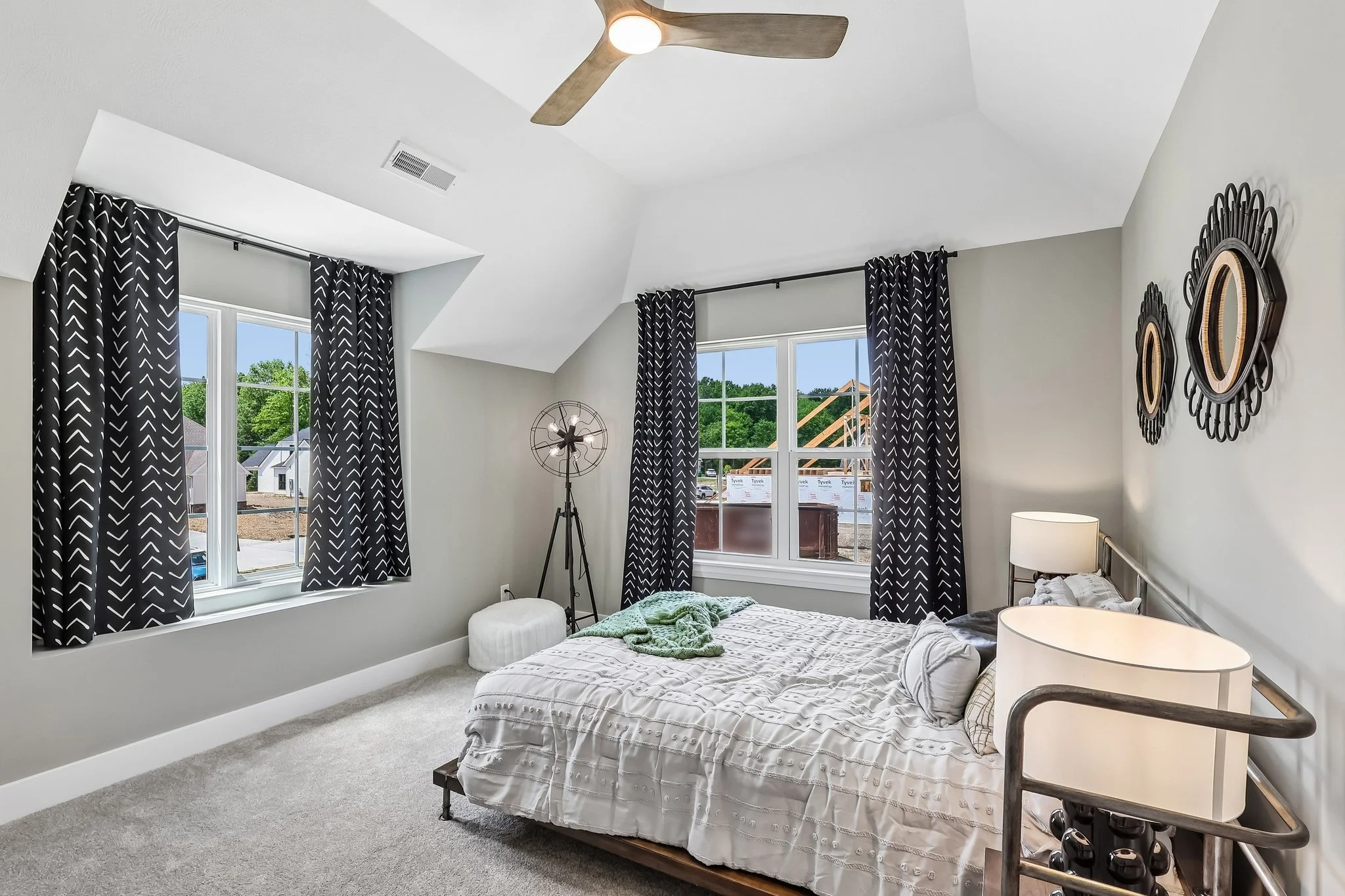12. Bedroom 3.jpg