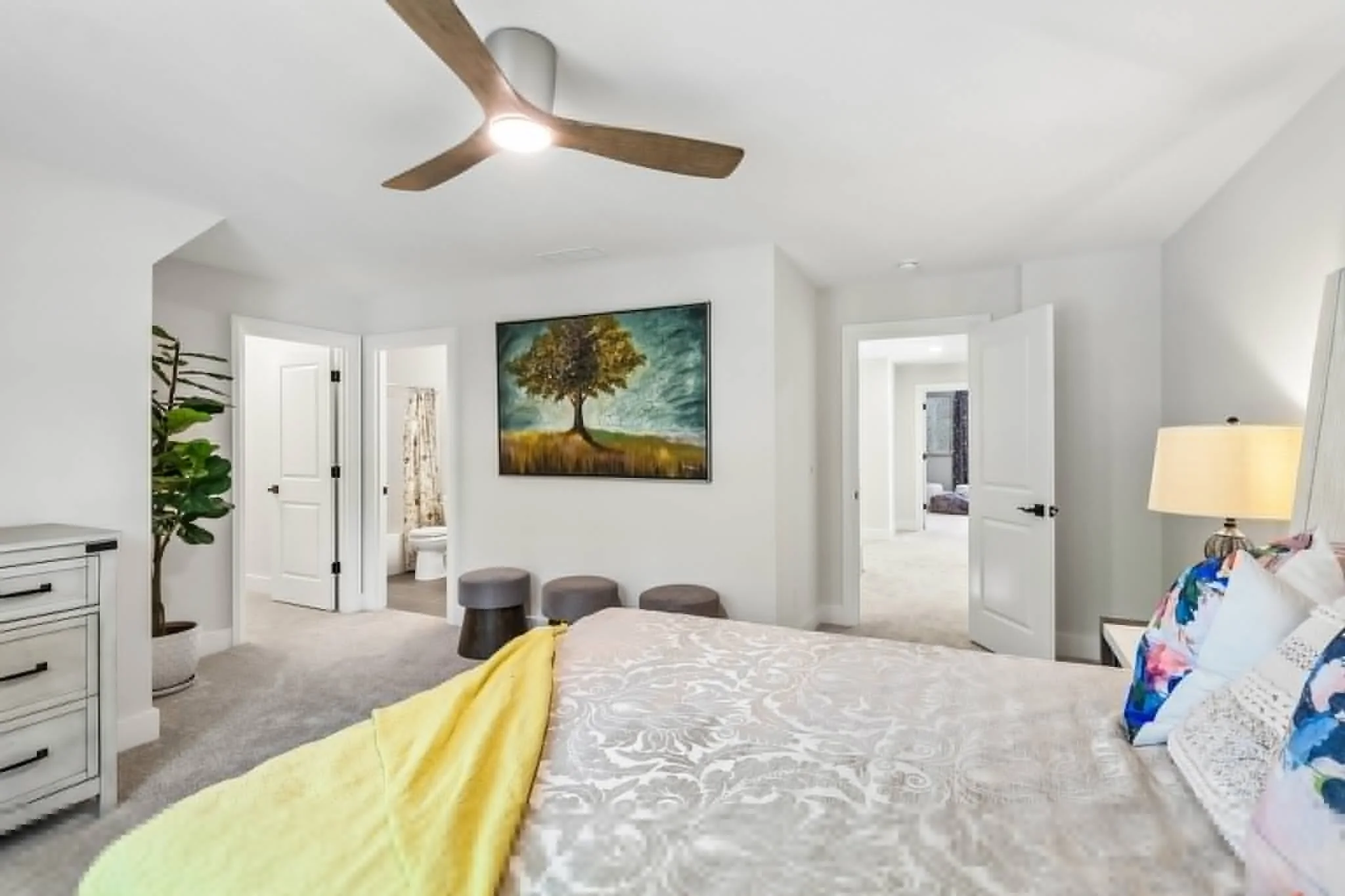11. Bedroom 2 Ensuite.jpg