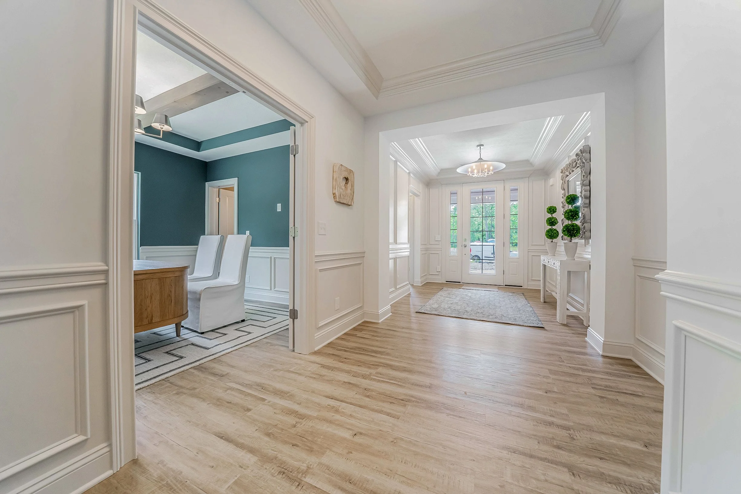 2. Foyer .jpg