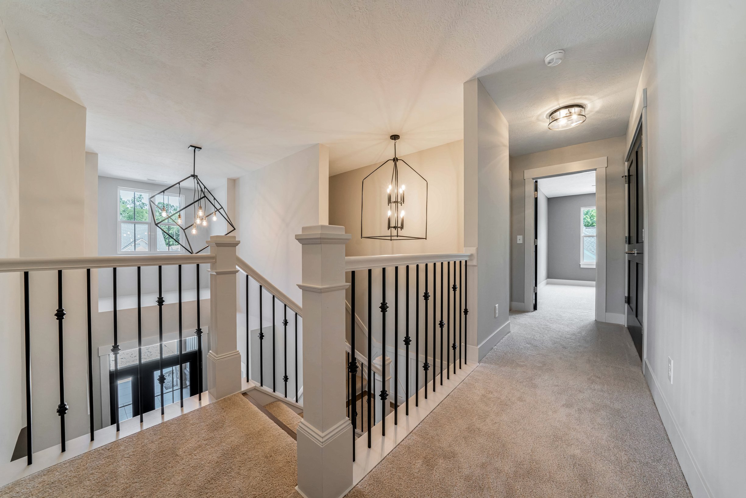 10. Second Flr 34270 Giovanni Ave - 37.jpg