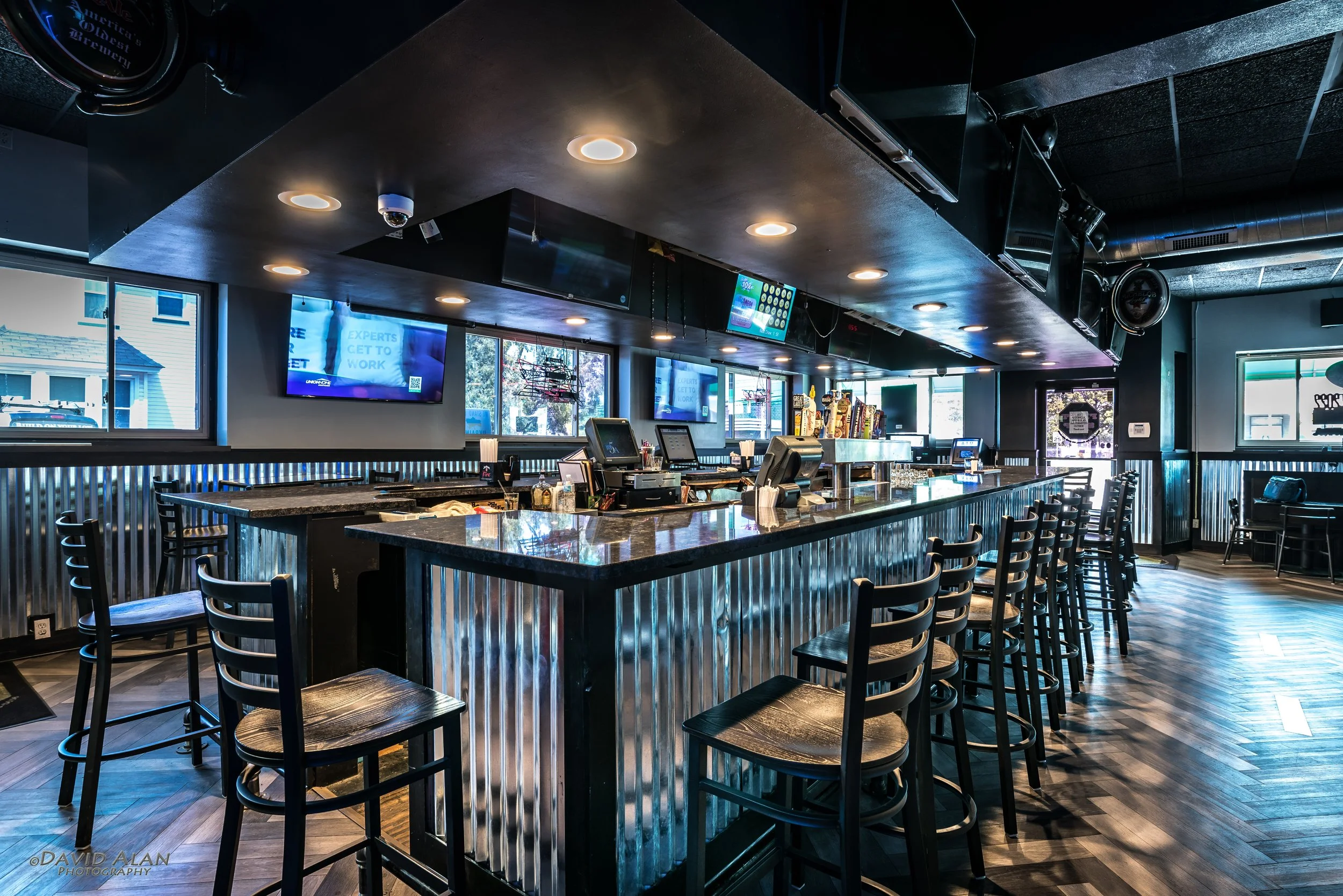 perrino-builders-custom-commercial-bar-northeast-ohio.jpg.jpg