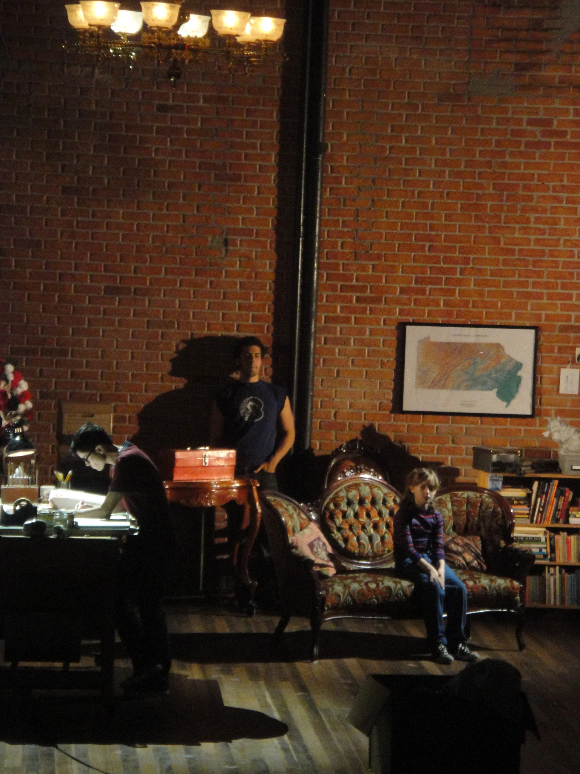 fun home, set and costume design