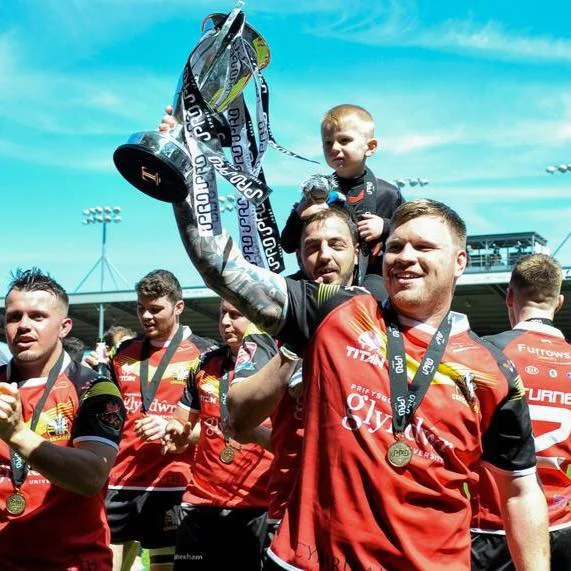 New Signing Elliott Davies