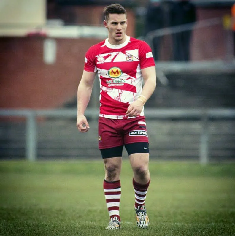 Bears sign young Wigan star