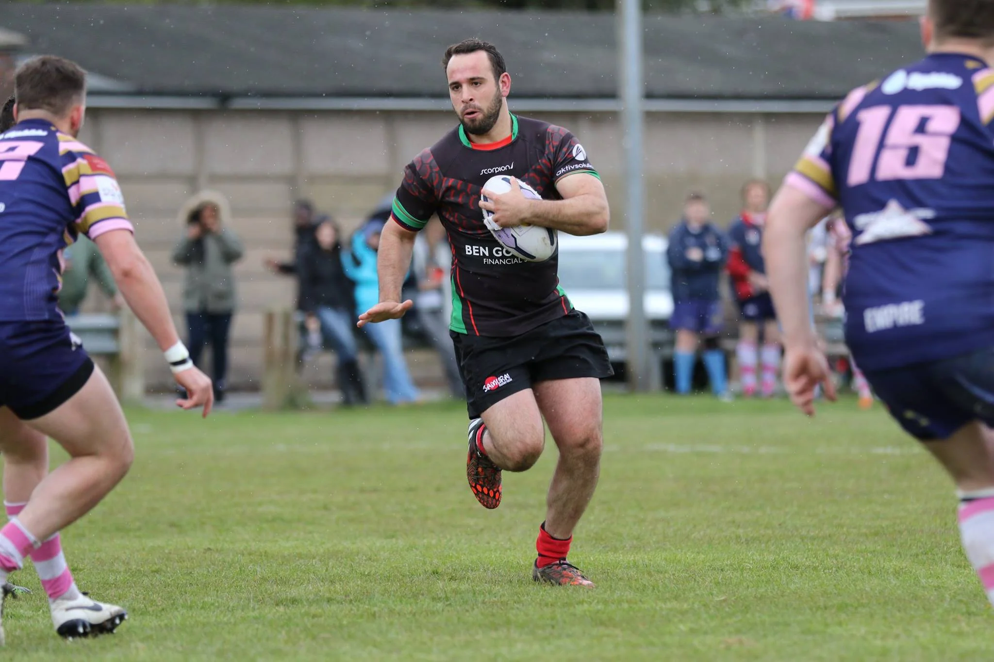 Harry Kaufman signs for 2018